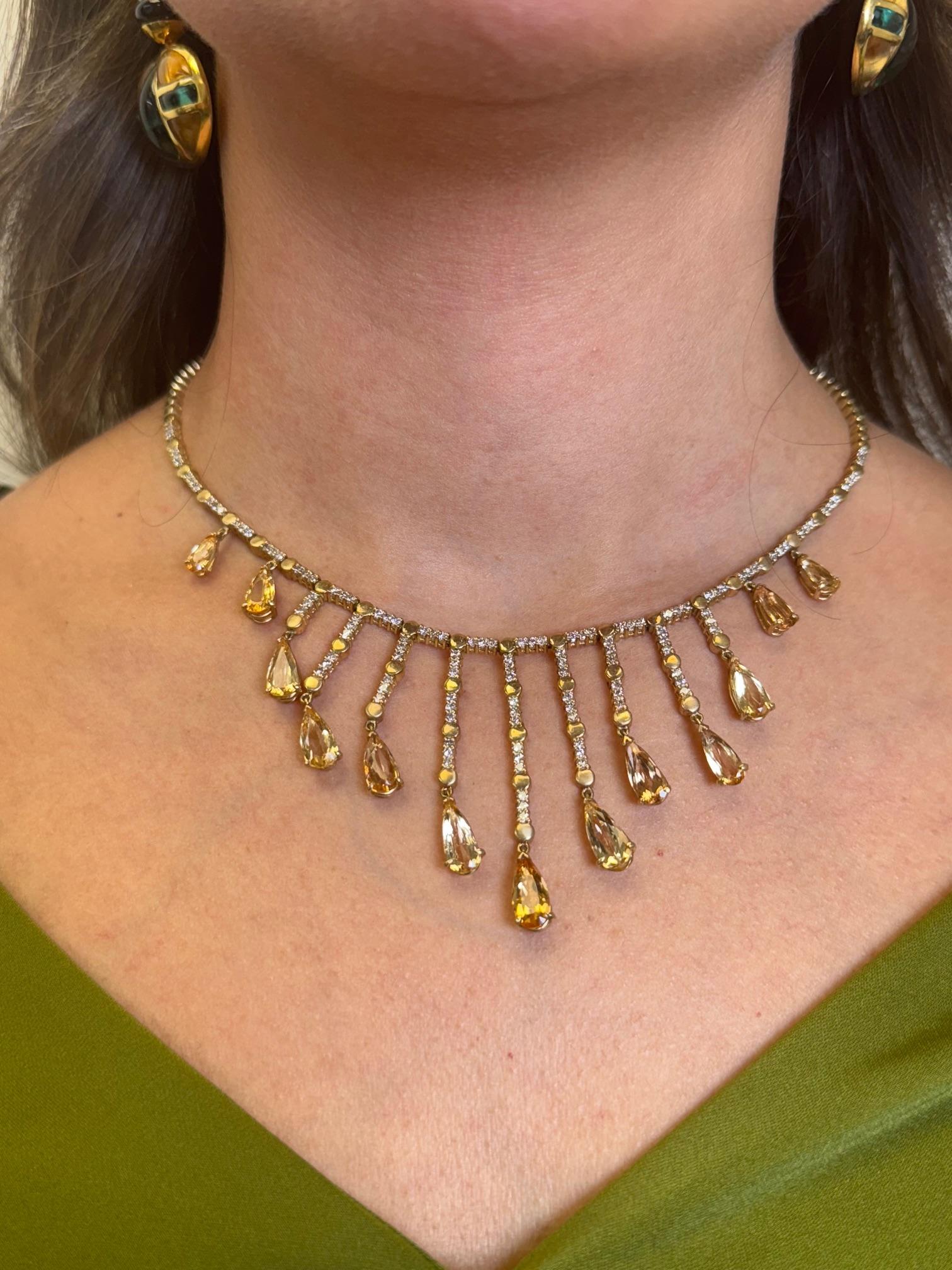 Collana vintage con frange di diamanti e topazio imperiale in oro giallo 14K in vendita 2
