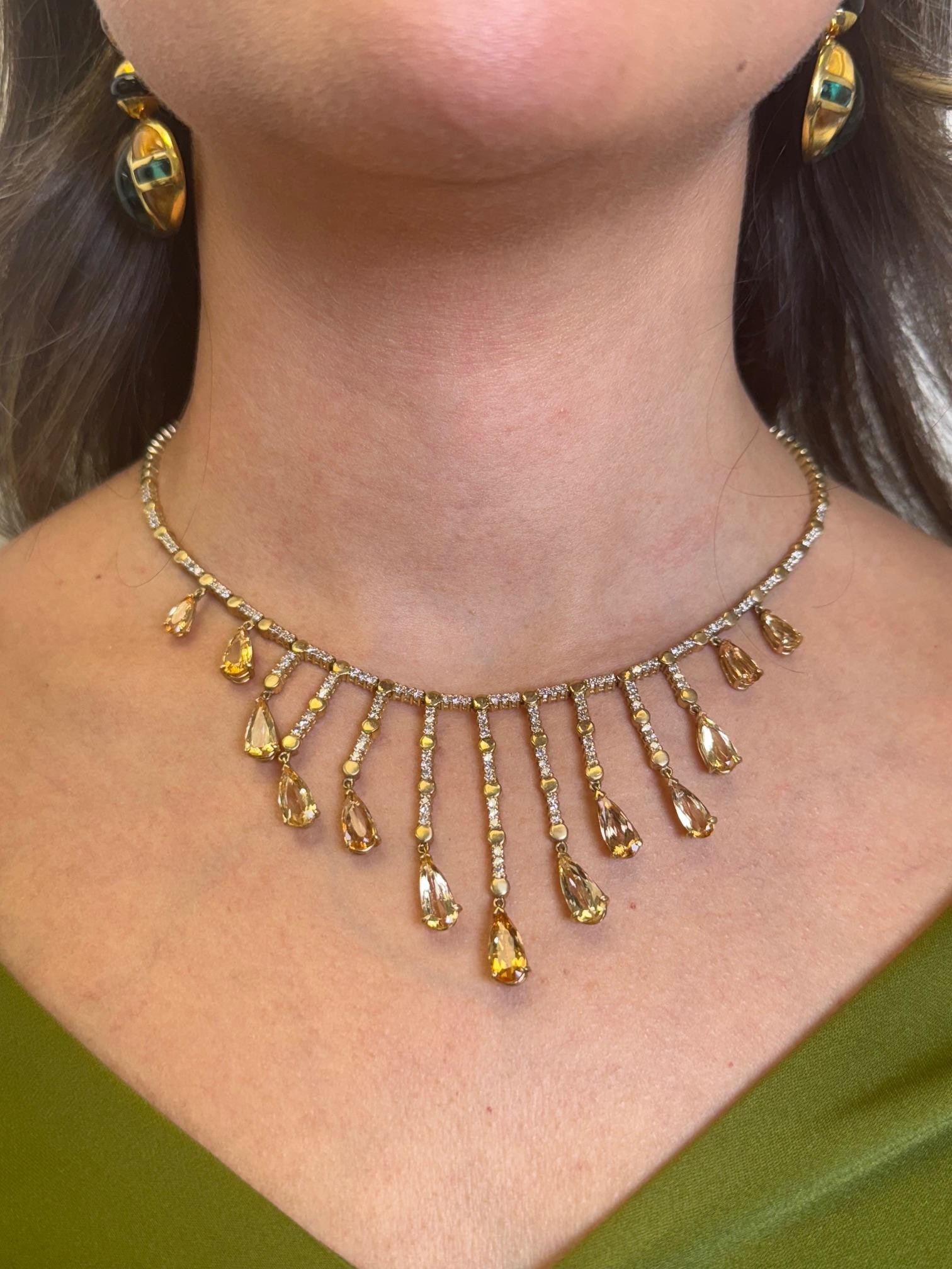 Collana vintage con frange di diamanti e topazio imperiale in oro giallo 14K in vendita 3