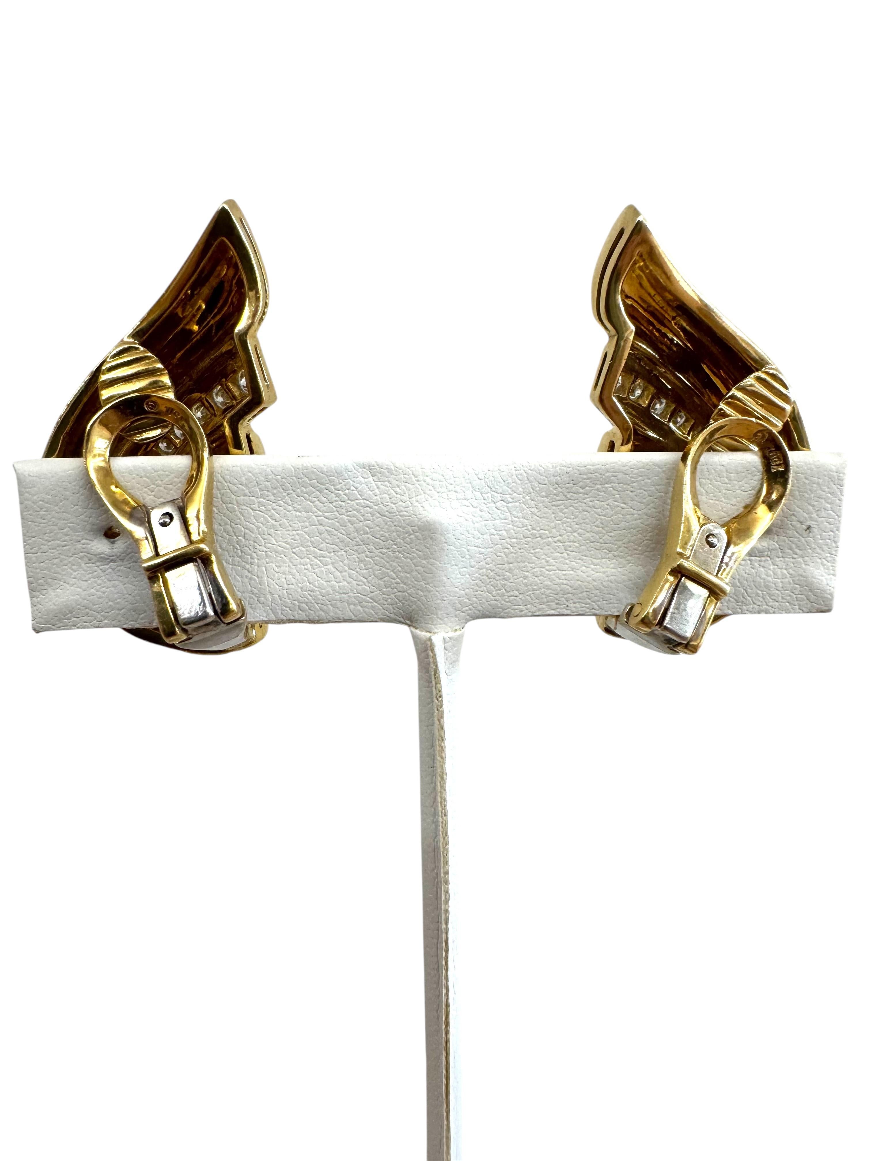 Boucles d'oreilles en or jaune 18K avec saphir cabochon et diamant en vente 3