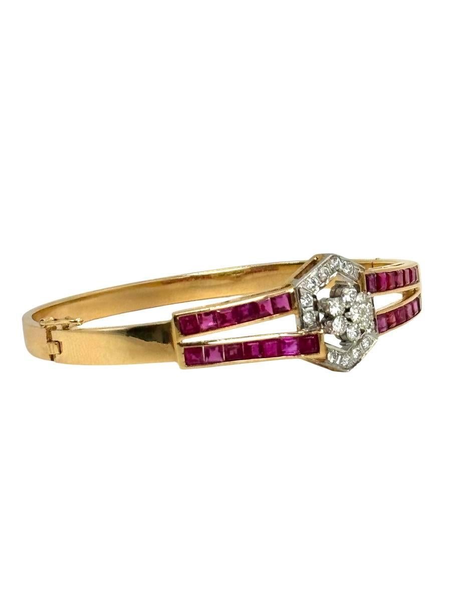 Taille brillant Vintage 14K Yellow Gold Ruby and Diamond Bangle Bracelet en vente