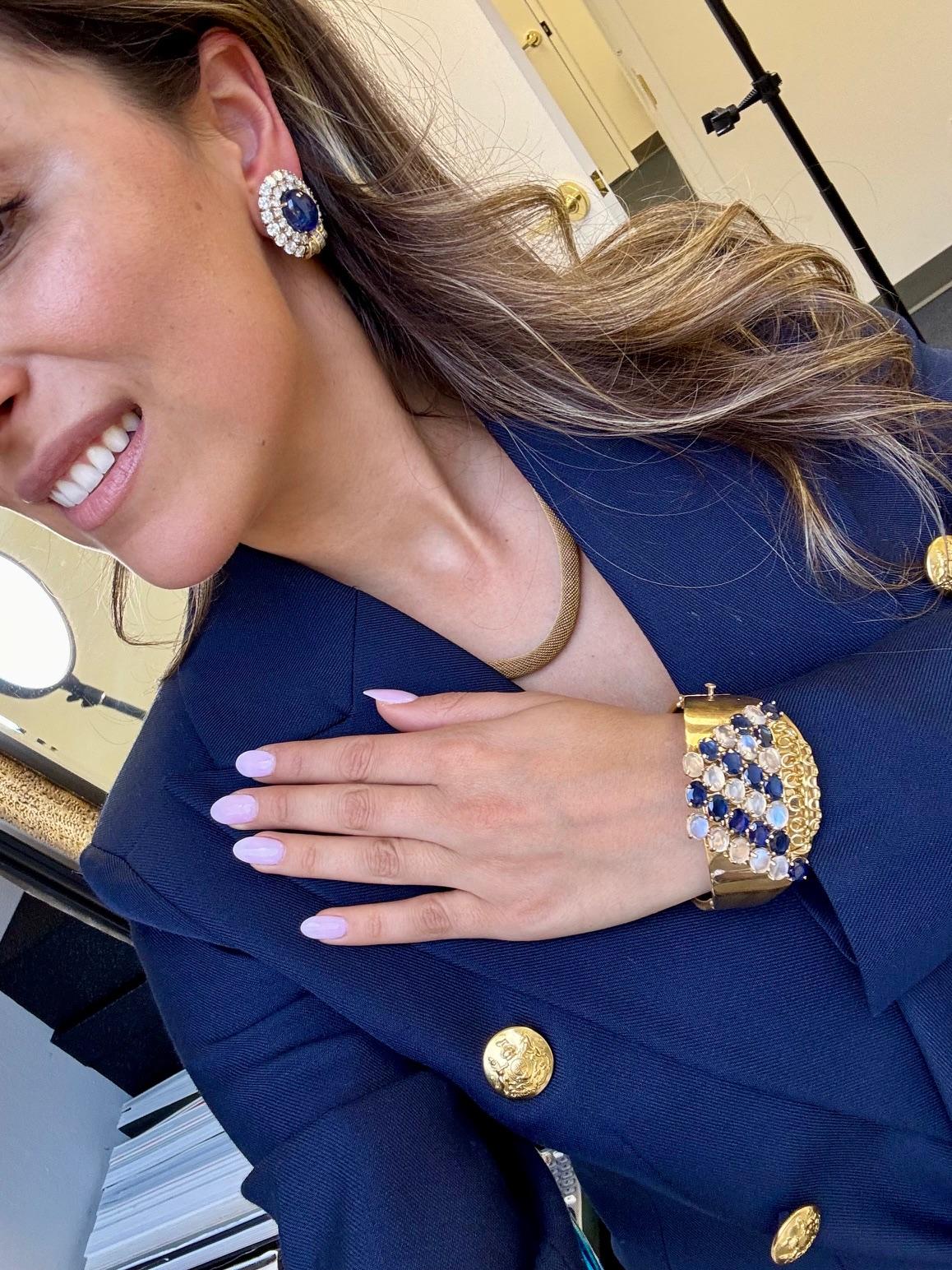 Bracelet manchette en or jaune 14K avec saphirs et pierres de lune Unisexe en vente