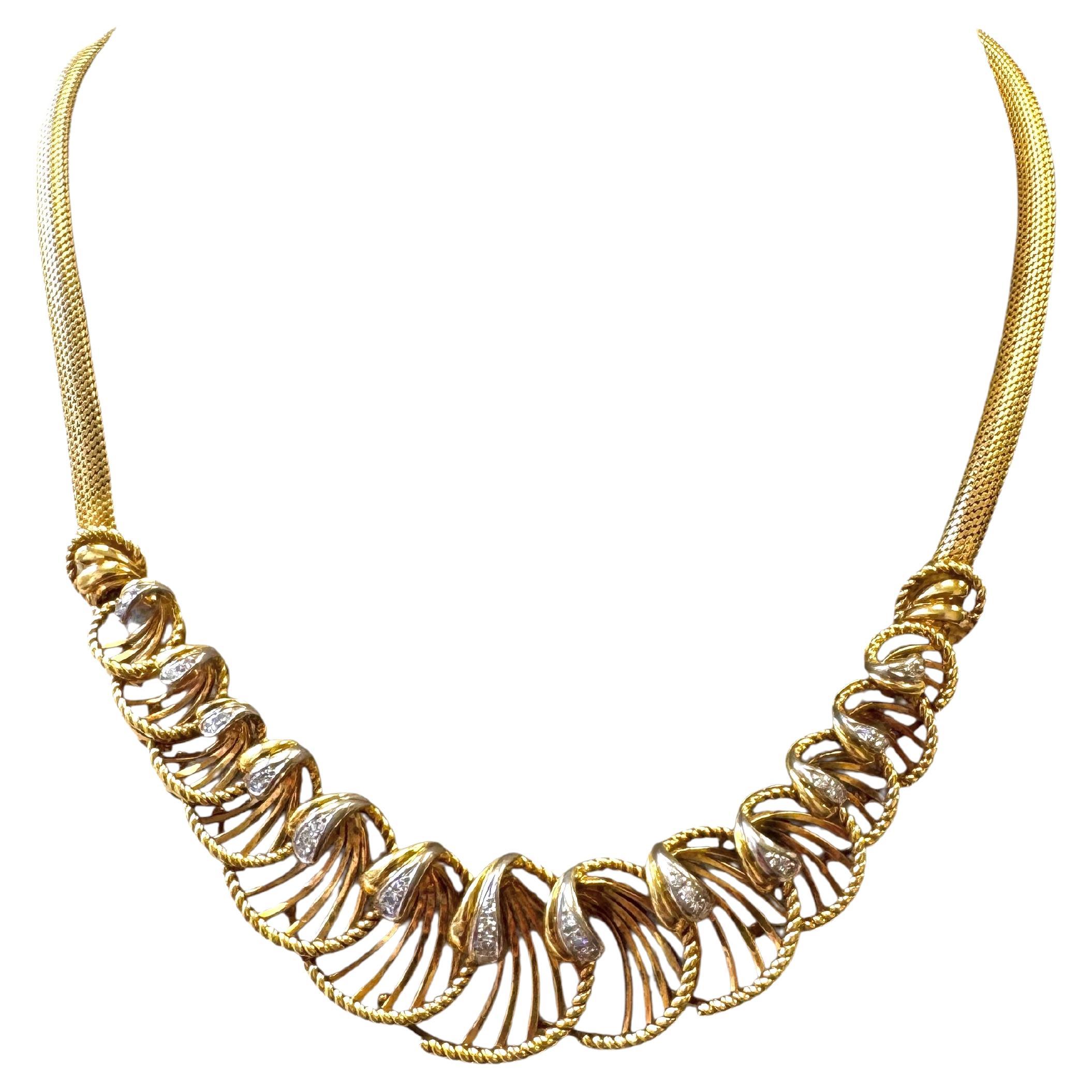 Collier à maillons en éventail en or jaune 18K et diamants en vente
