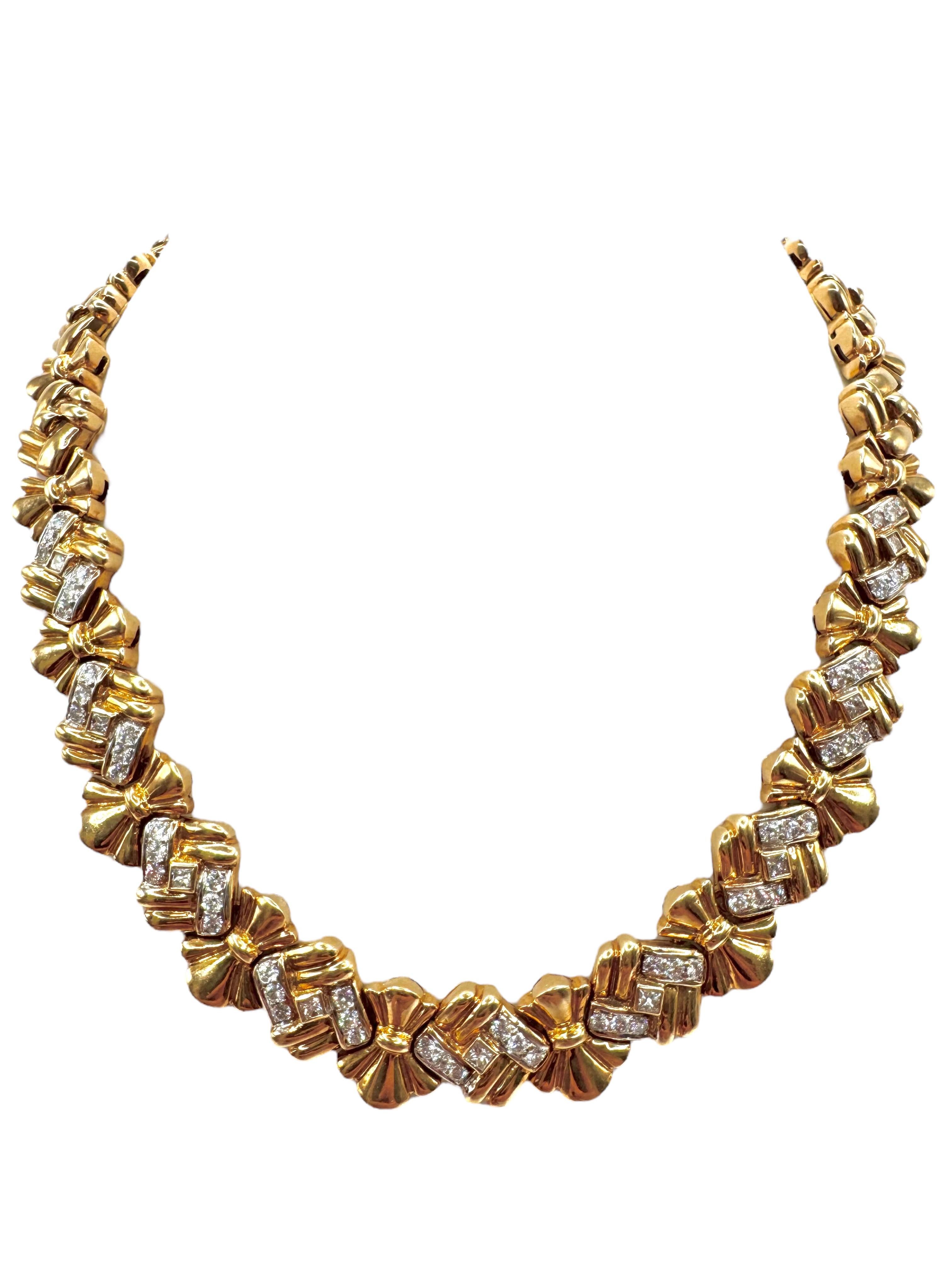 Collier en or jaune 18 carats avec diamants carrés et ronds en vente 2