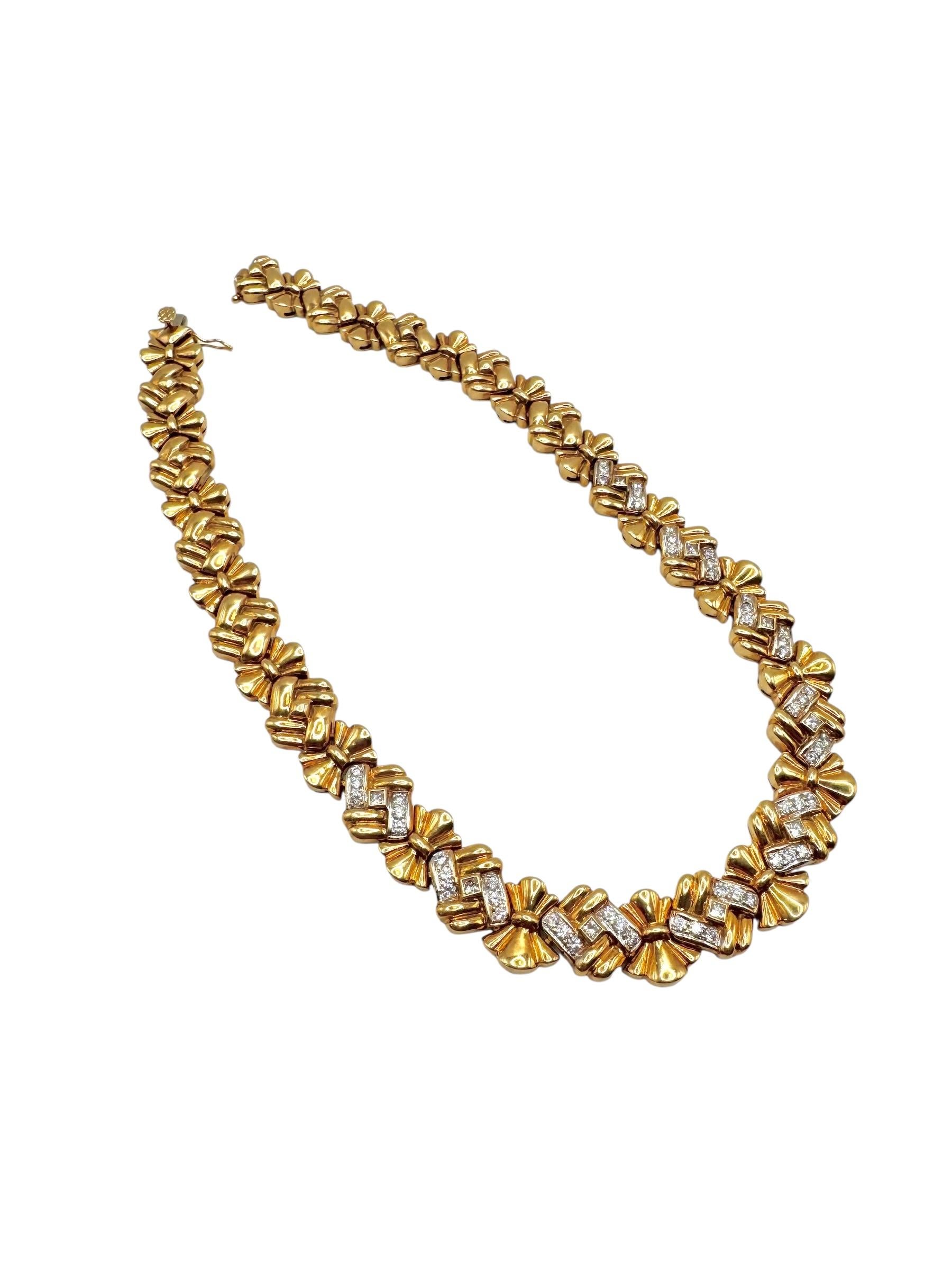 Collier en or jaune 18 carats avec diamants carrés et ronds en vente 1