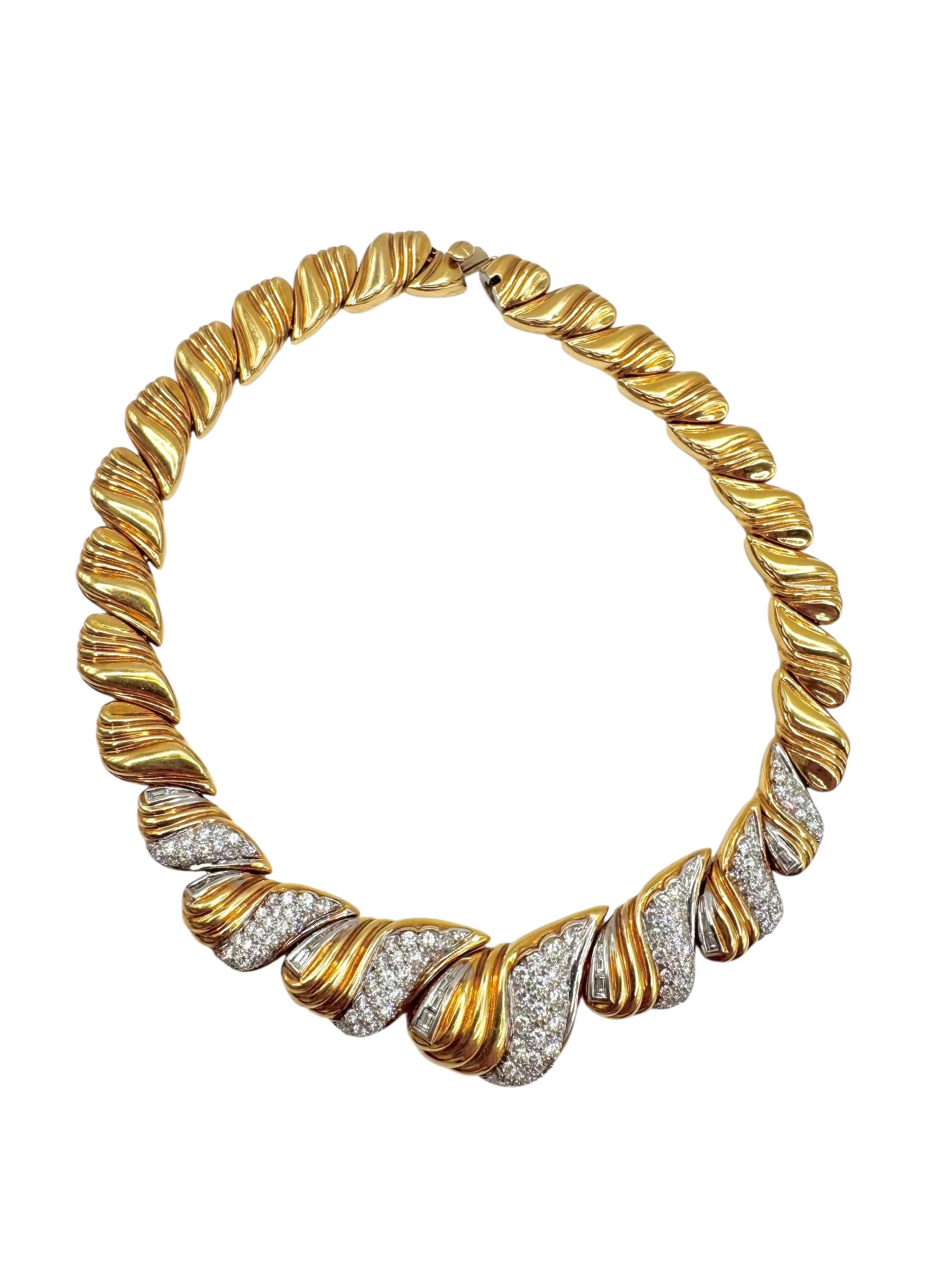 Collana con collare di diamanti in oro giallo 18K in vendita 2