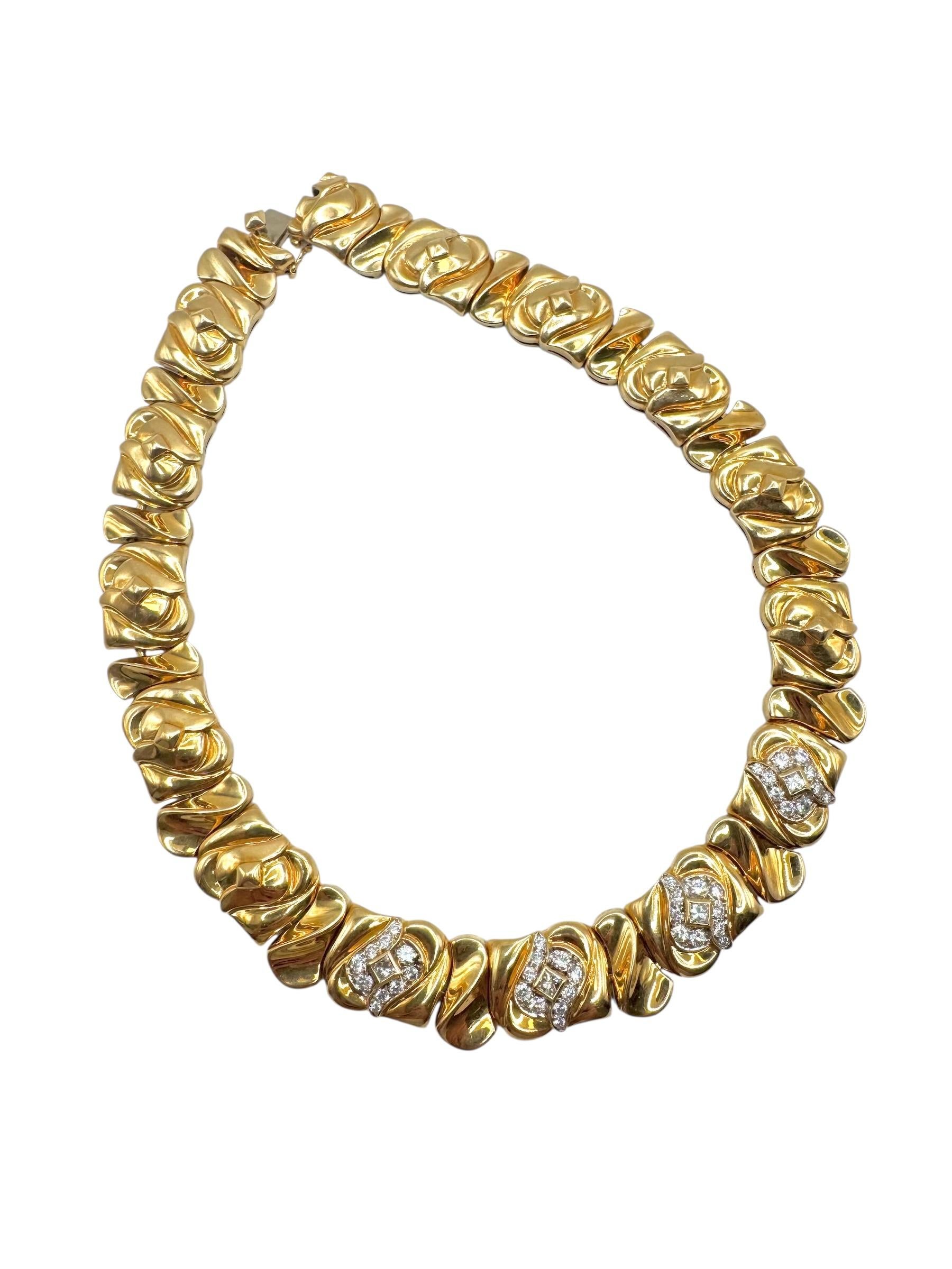 da uomo o donna Collana a vortice in oro giallo 18K con diamanti quadrati e rotondi in vendita