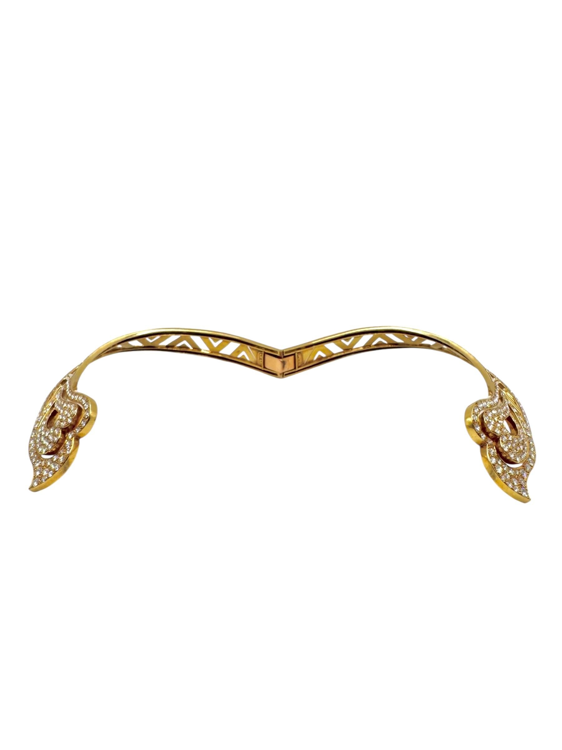 Collana girocollo con diamanti in oro 18K in vendita 4