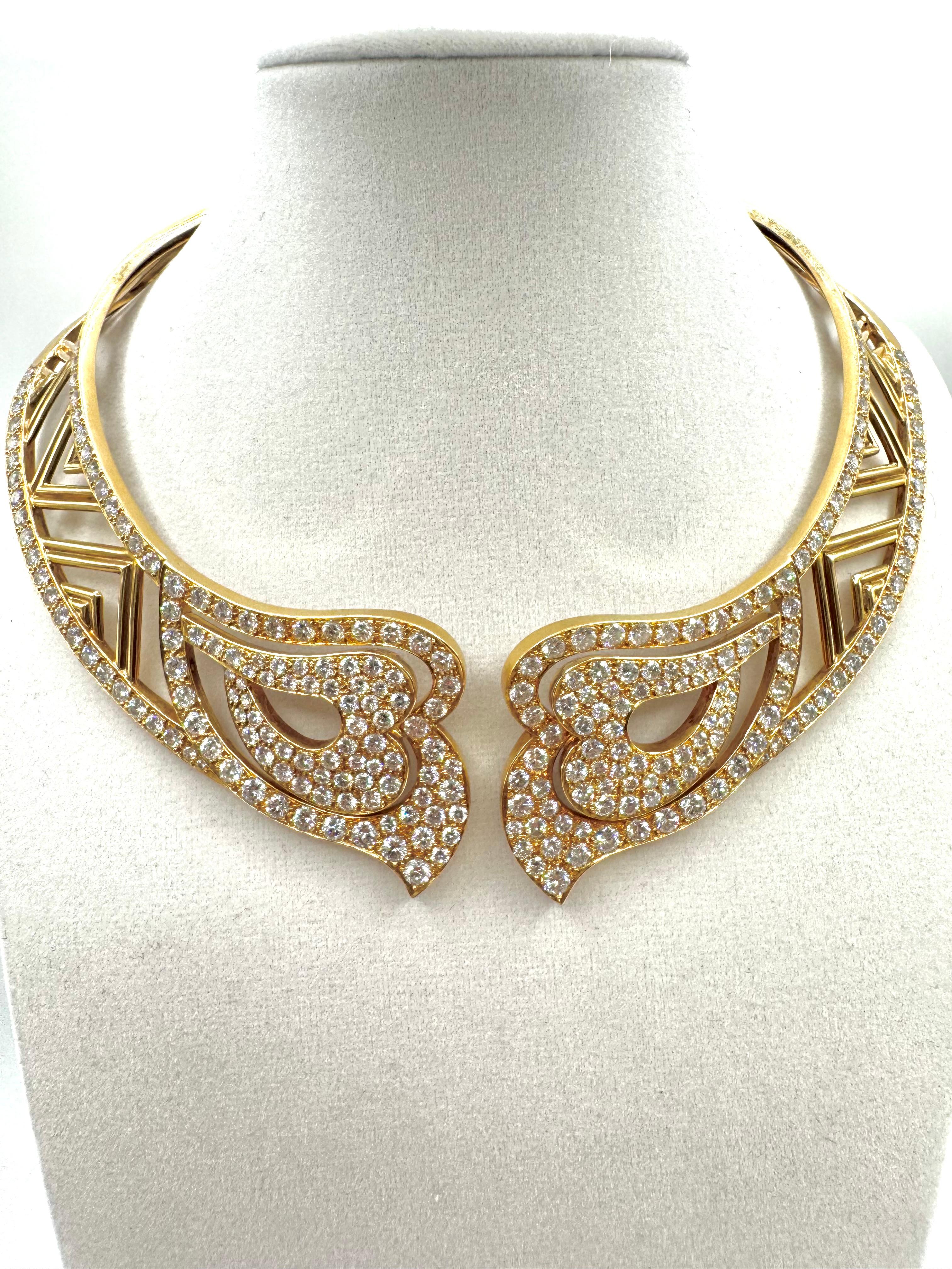 Collana girocollo con diamanti in oro 18K In condizioni ottime in vendita a Great Neck Plaza, NY