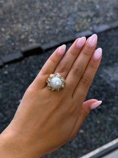 Vintage 1970s 18K Yellow Gold South Sea Cultured Pearl & Diamond Cocktail Ring