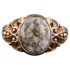 Antique Gold Quartz Signate Ring of 10k Gold