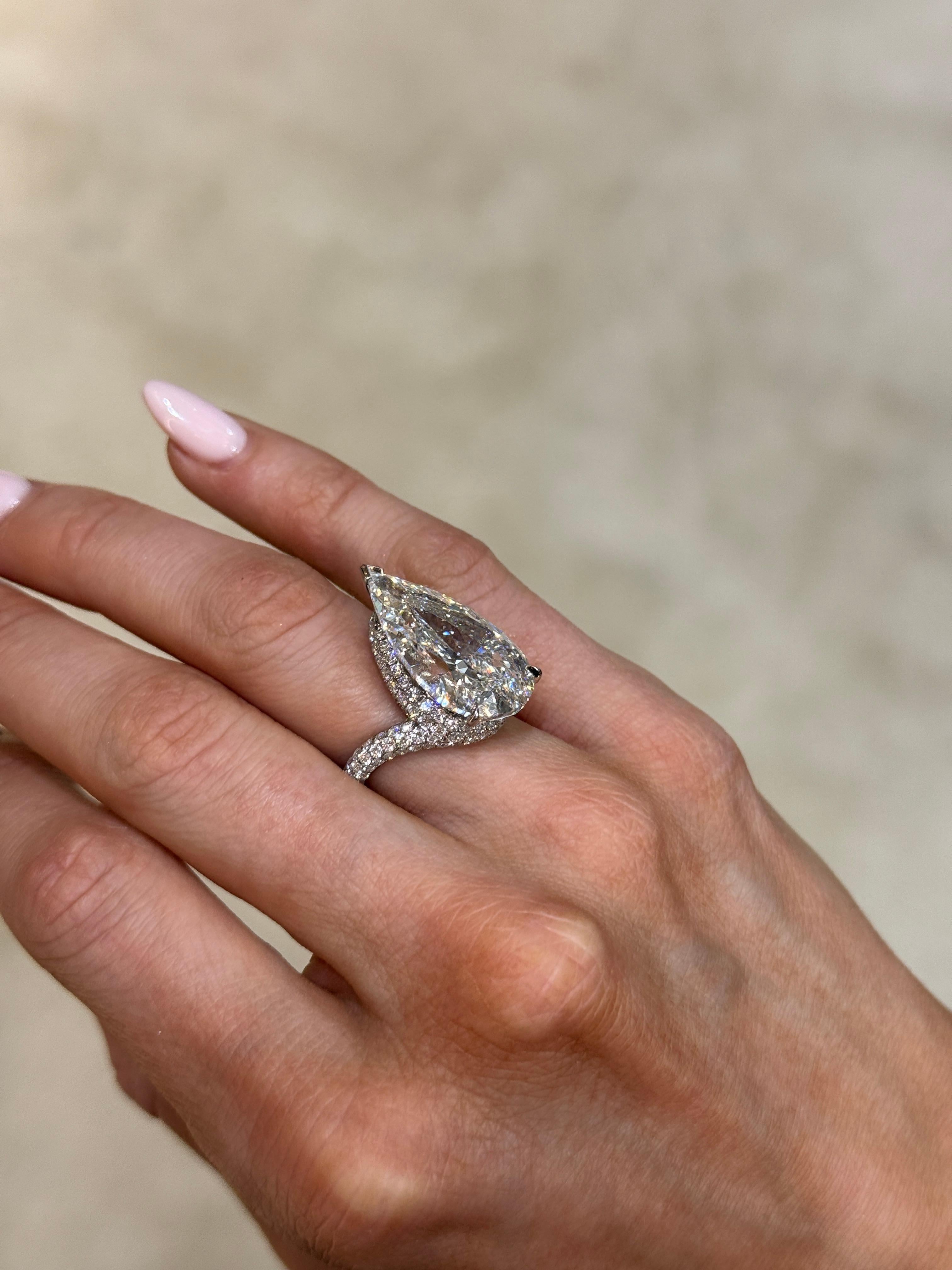 15,02 ct Anillo de compromiso de diamantes pera con certificado GIA Corte pera en venta