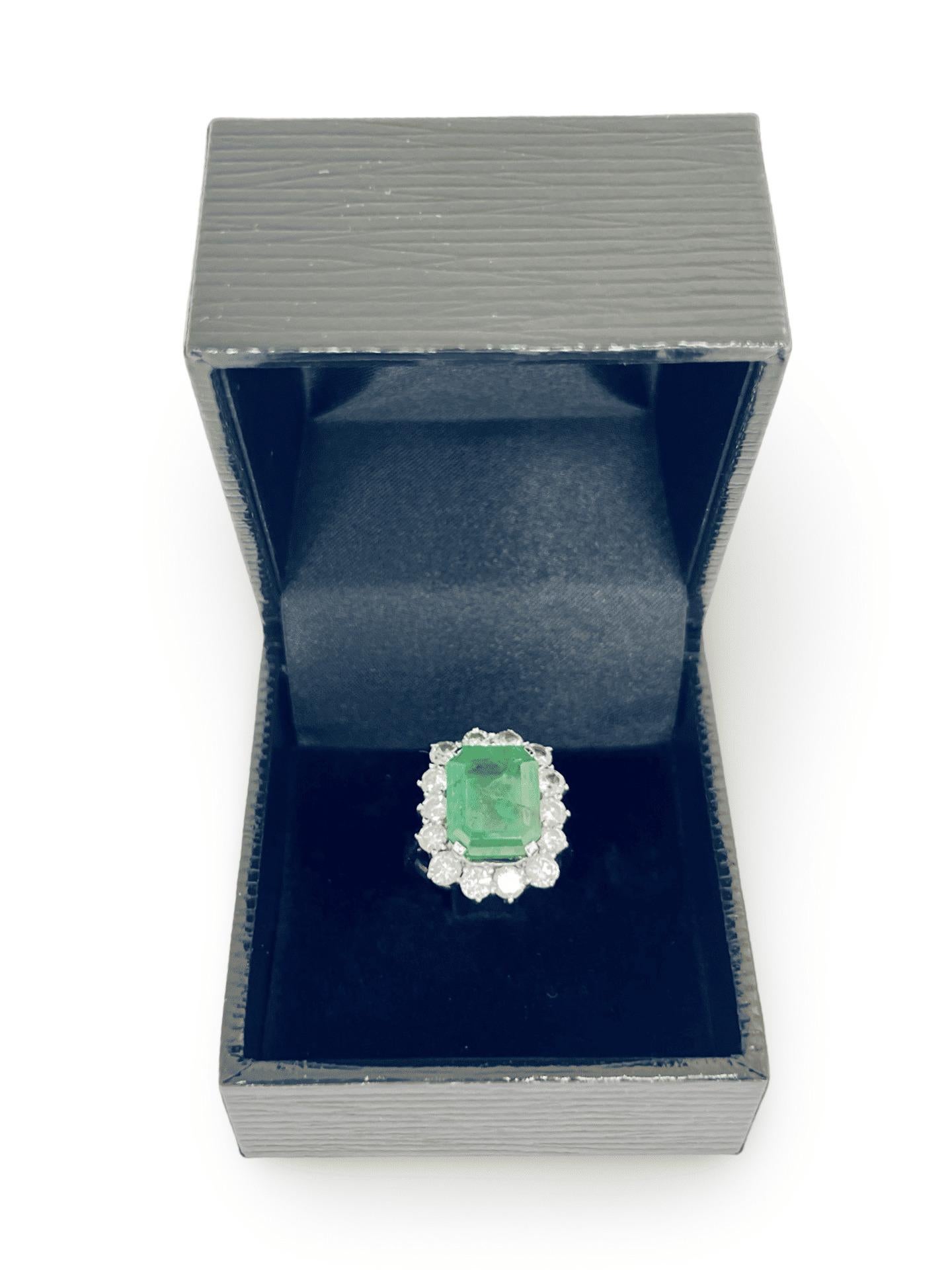 Bague en or jaune avec émeraude de 6,80 ct en vente 1