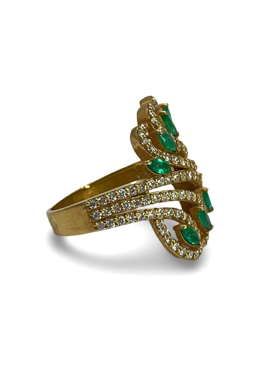 Anello in oro rosa con smeraldi e diamanti In condizioni ottime in vendita a PARIS, FR