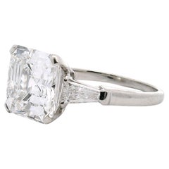 GRAFF 5.21ct. Flawless Square Emerald Cut Diamond Engagement Ring