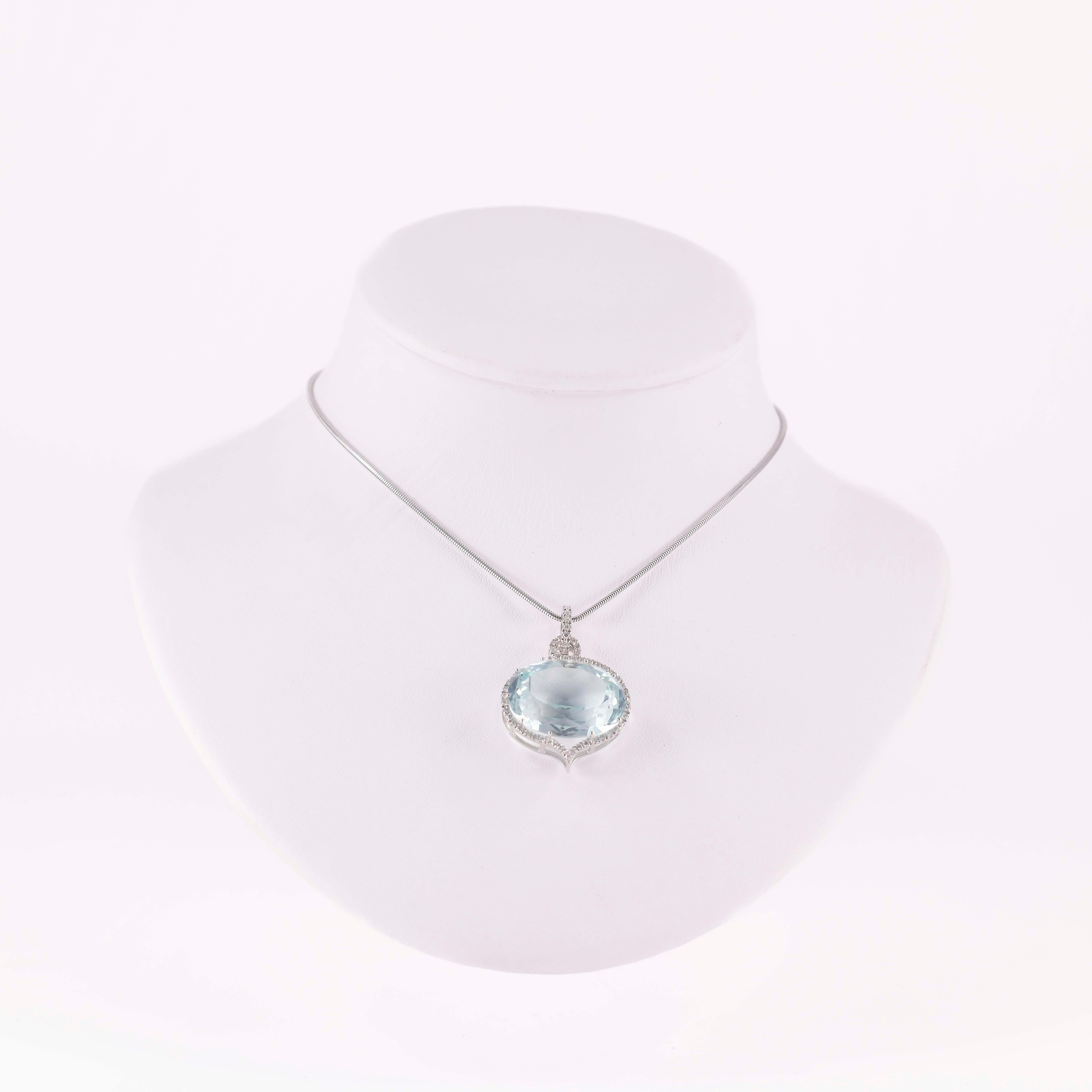 Collana con pendente ciondolo con Acquamarina e Diamanti im Angebot 1