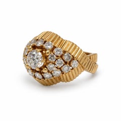 French Vintage 18K Yellow Gold 3 Carat Diamond Cocktail Ring, circa 1960s