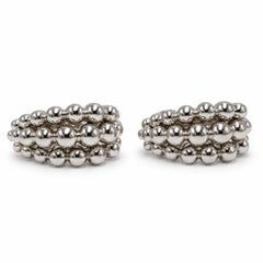 Boucles d'oreilles Boucheron « Grains de Raisin » en or blanc 18 carats, signées