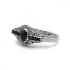 Art Deco 18K White Gold Sapphire cabochon and Diamond Ring