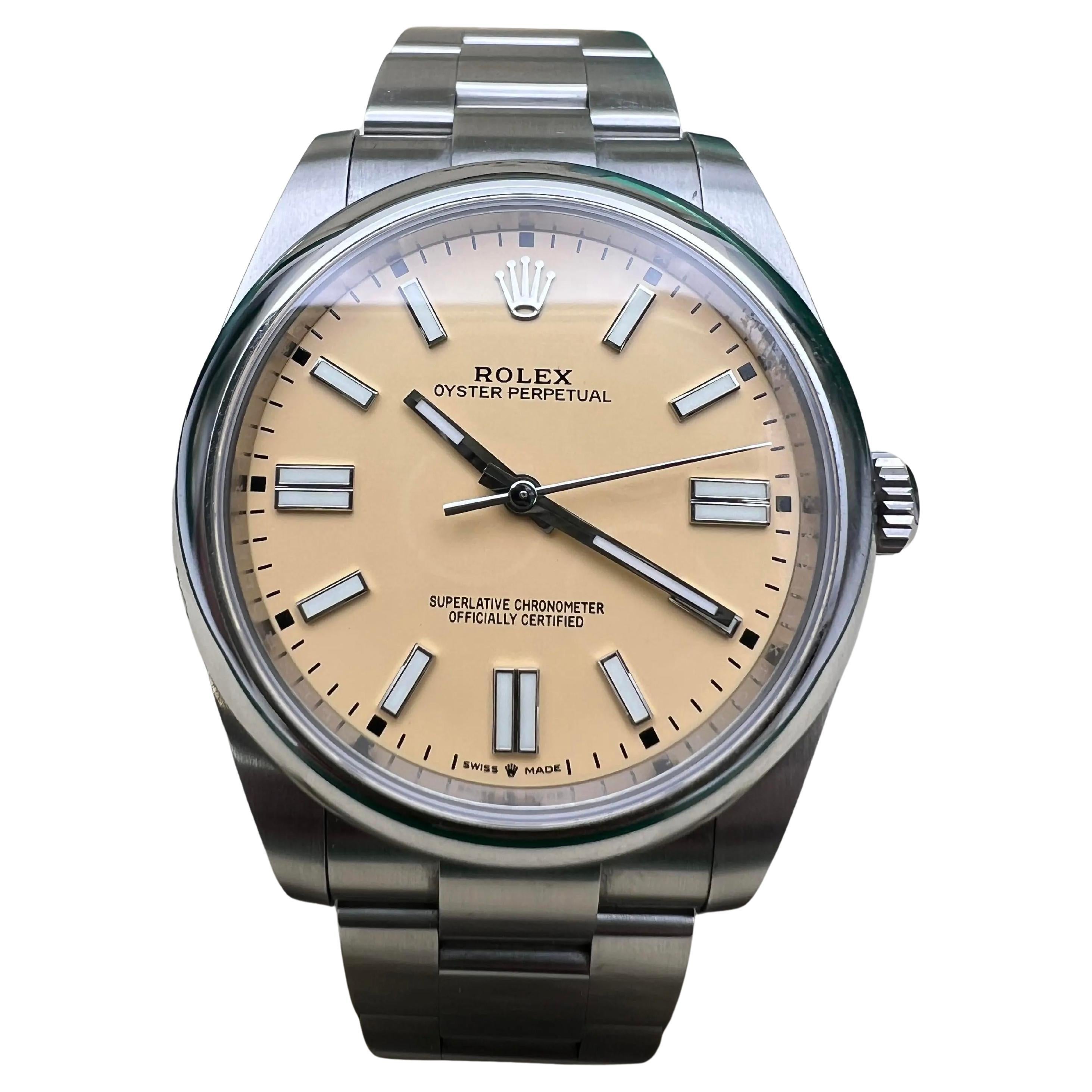 Rolex Oyster Perpetual 41mm 124300 Custom Beige Zifferblatt + Original Box Papiere