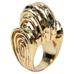 Anillo de cóctel vintage de oro amarillo de 18 quilates, con diseño abombado y martillado, talla 6,5