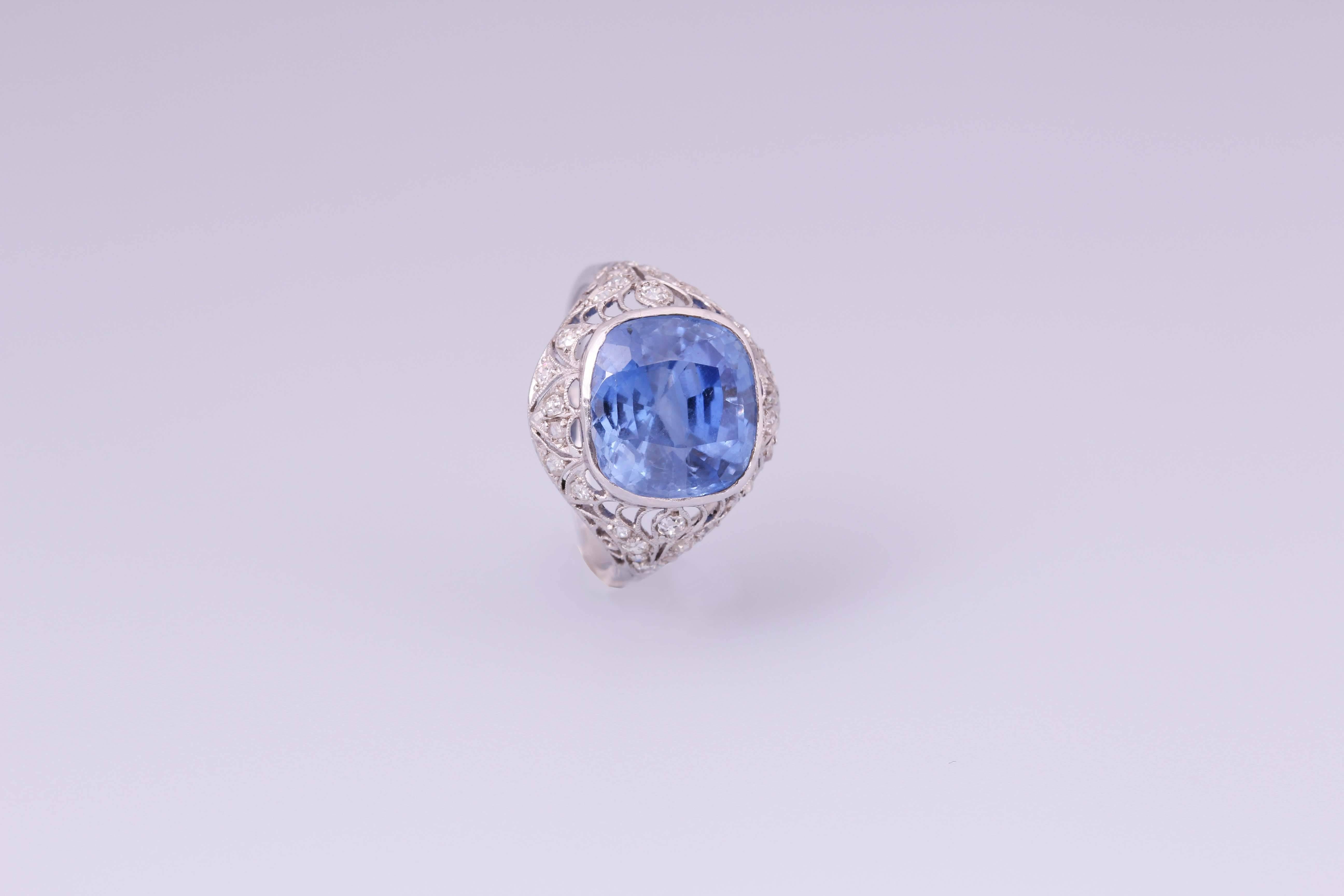 Women's Sri Lanka Sapphire Diamond Platinum Ring  For Sale