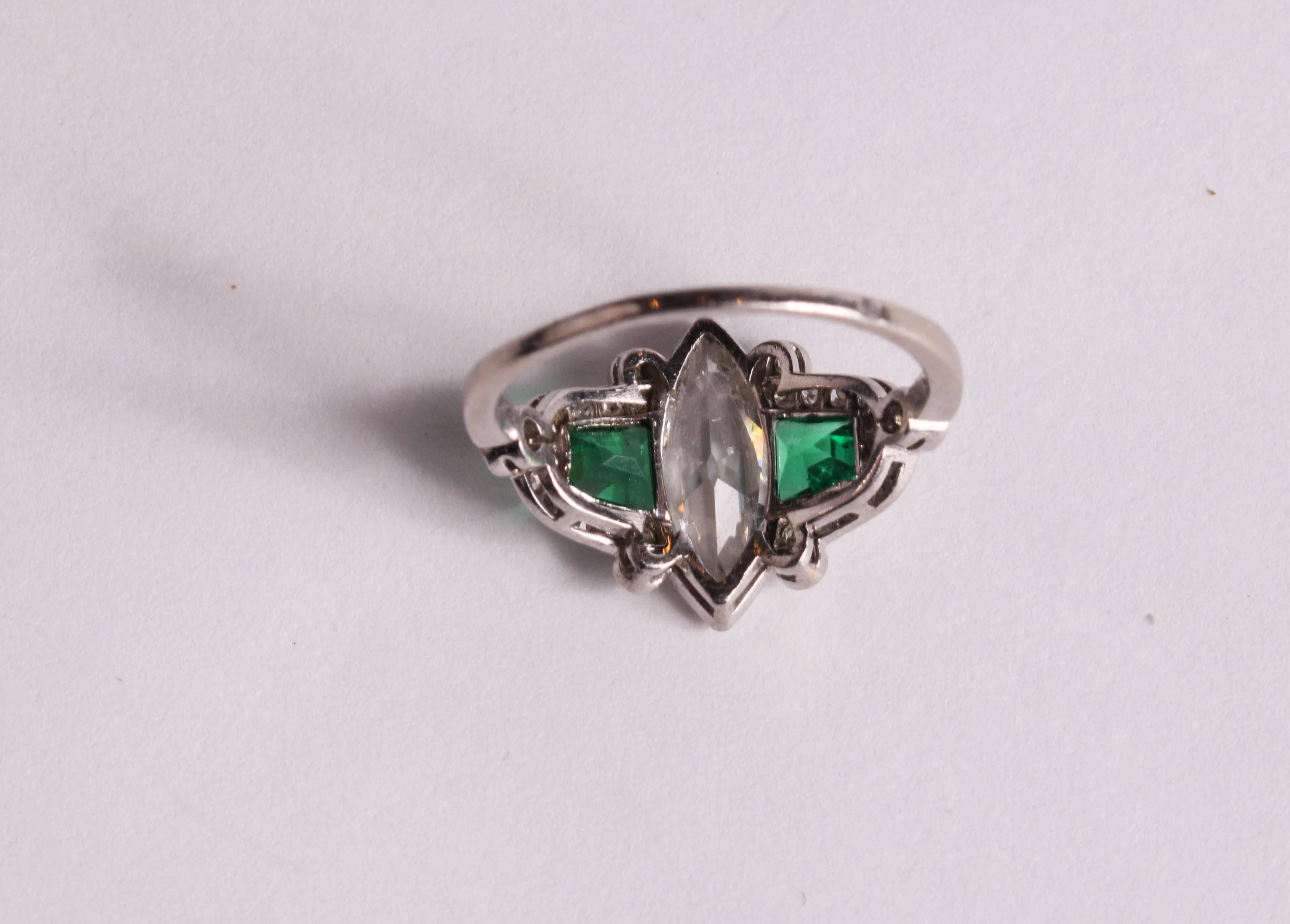Women's Edwardian Natural Emerald Marquise Diamond Platinum Ring For Sale