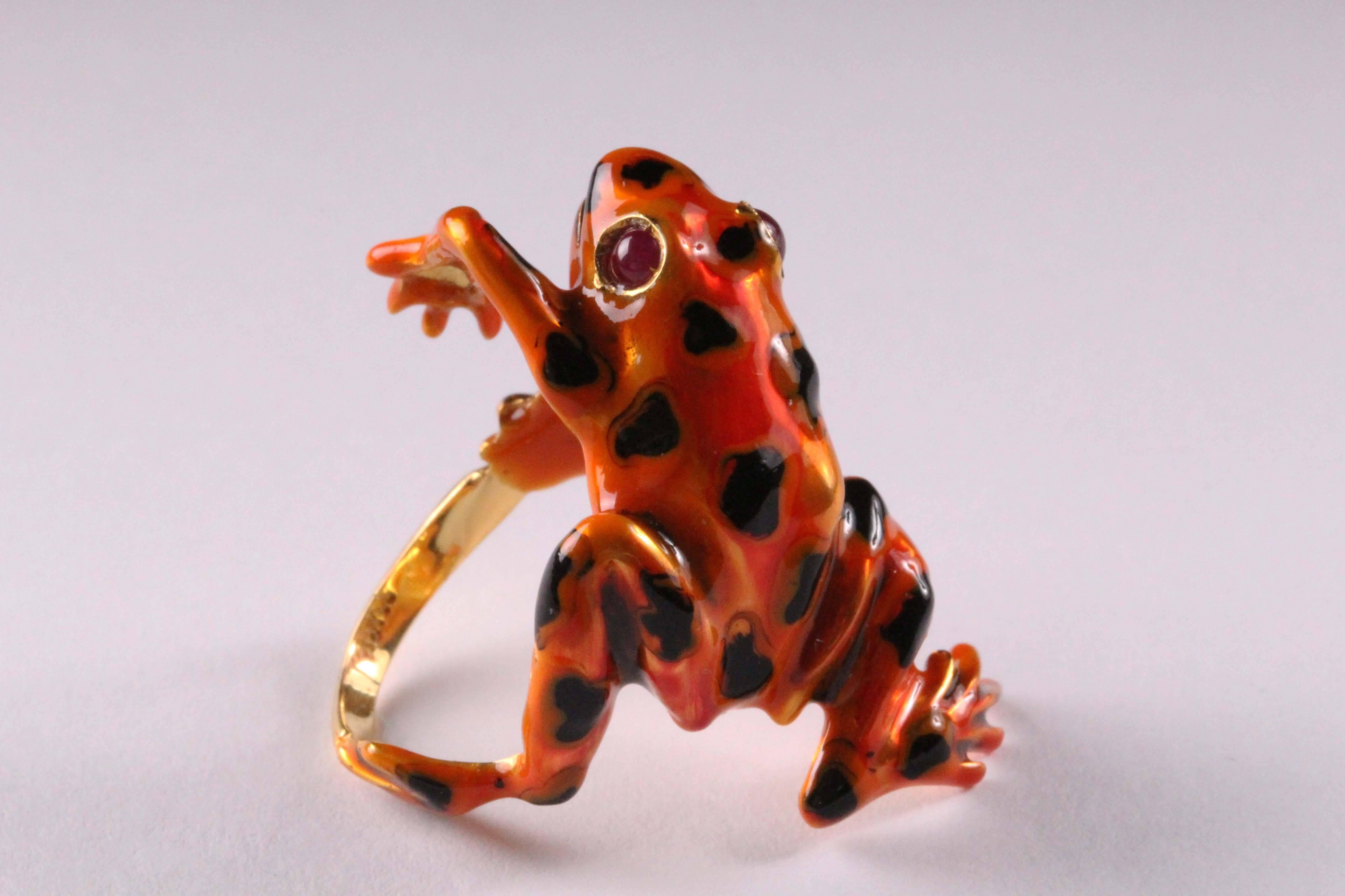 Bertolotti design. Handcrafted in Italy.
Frog fired enamel ring. 14 ct gold
