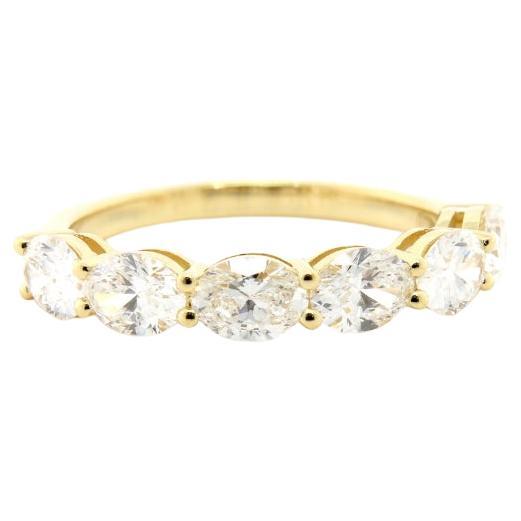 Bandeau en or jaune 18K avec diamant ovale de 1,82cts  Pression partagée est-ouest (GIA) en vente