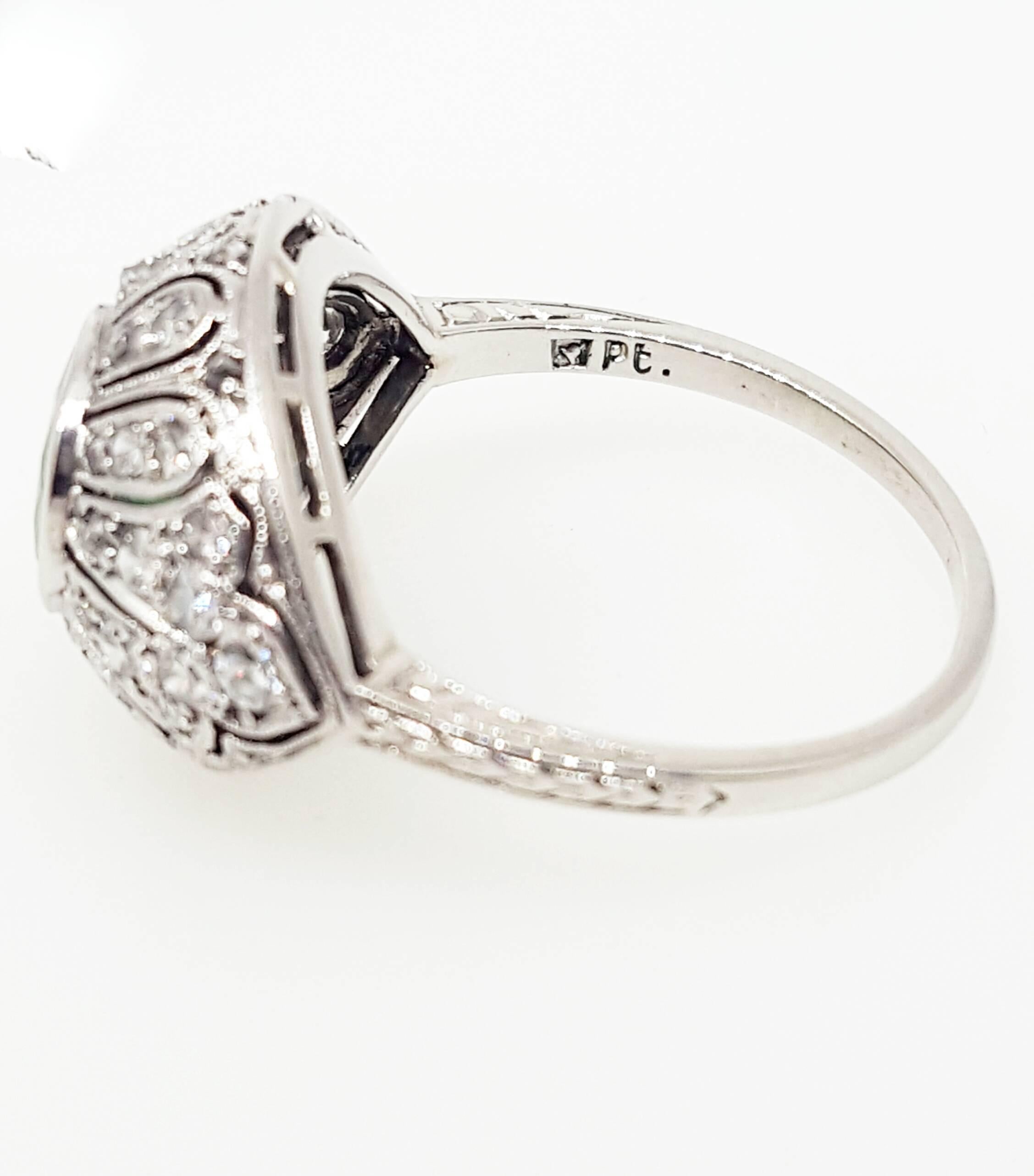 Art Deco 1920s Emerald Diamond Platinum Ring 