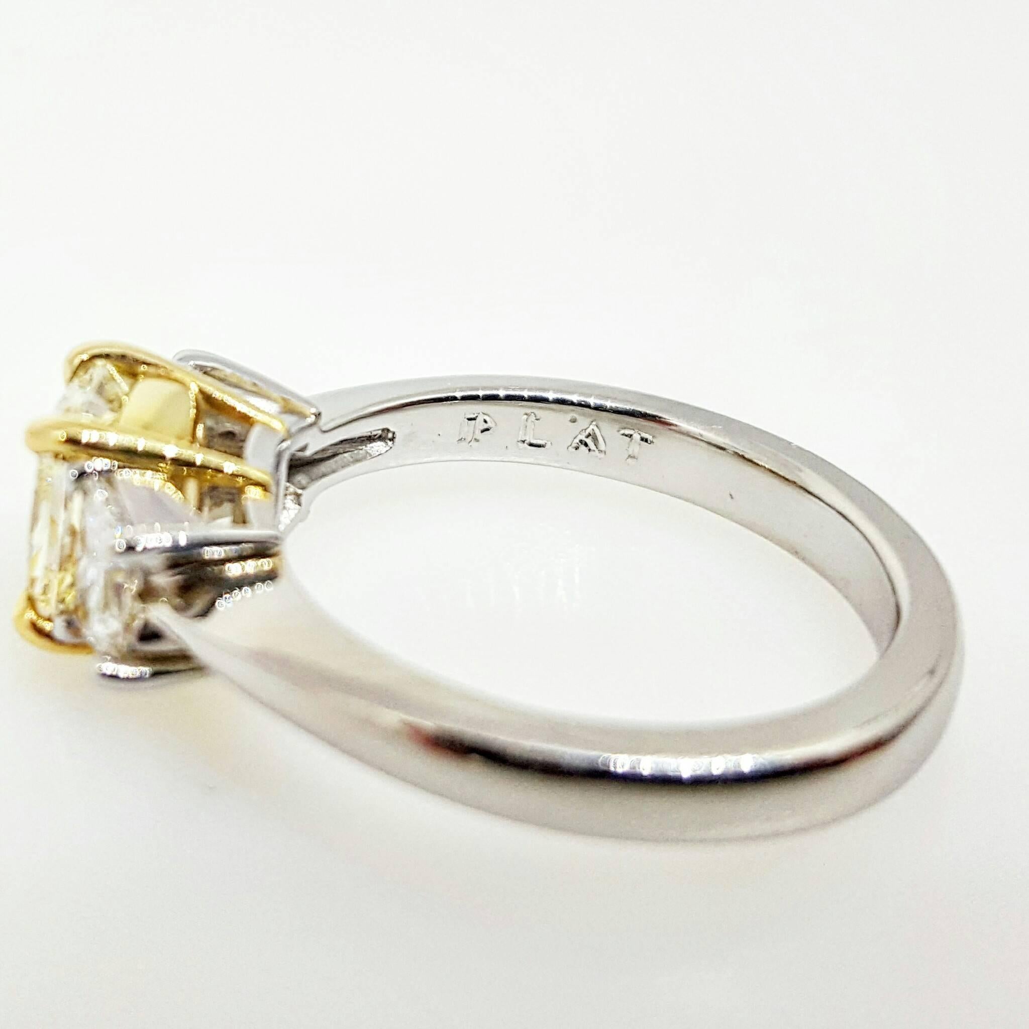 Fancy Light Yellow Diamond Platinum Ring  In Excellent Condition For Sale In Lake Forest, IL