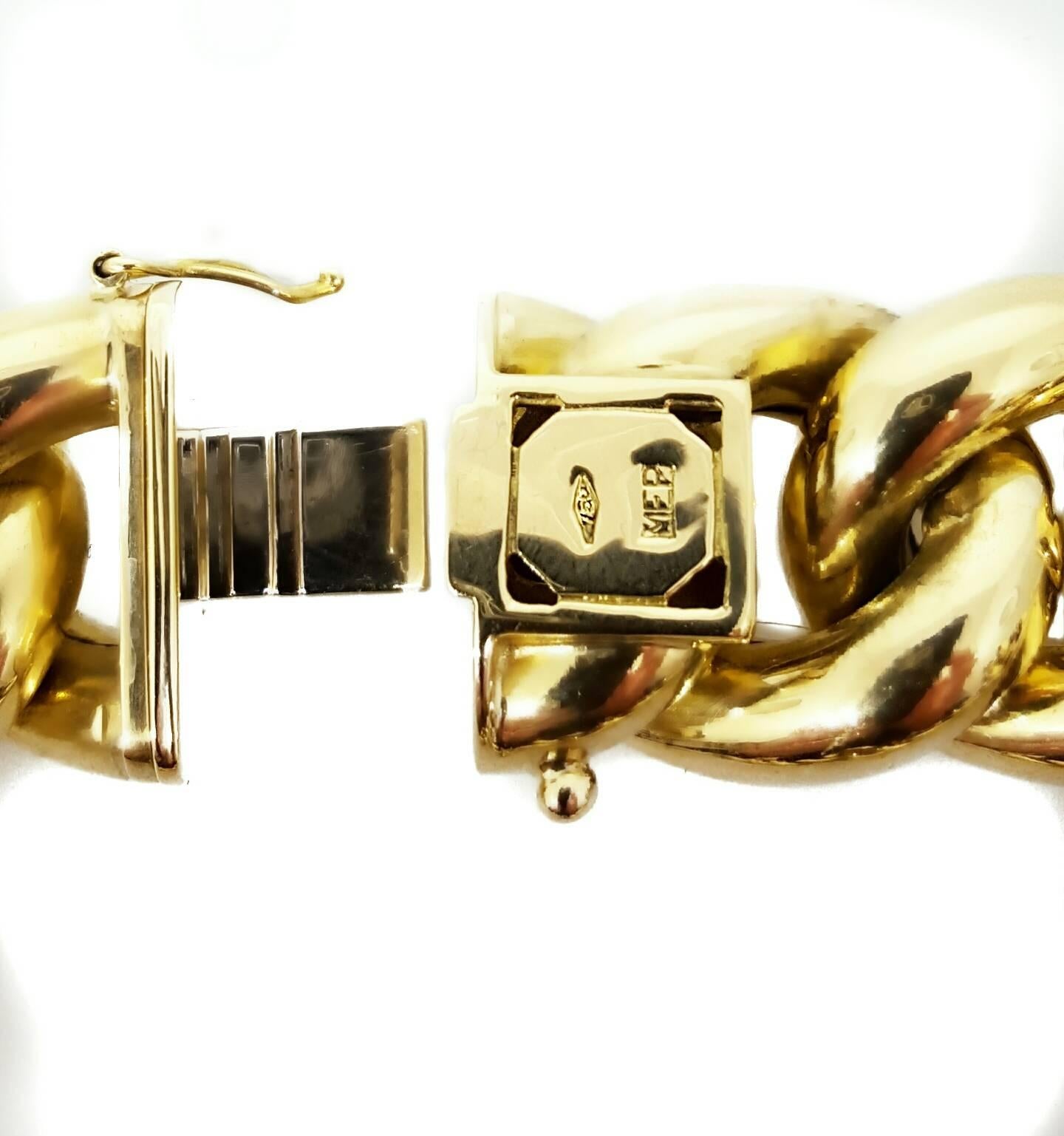 curb link necklace gold
