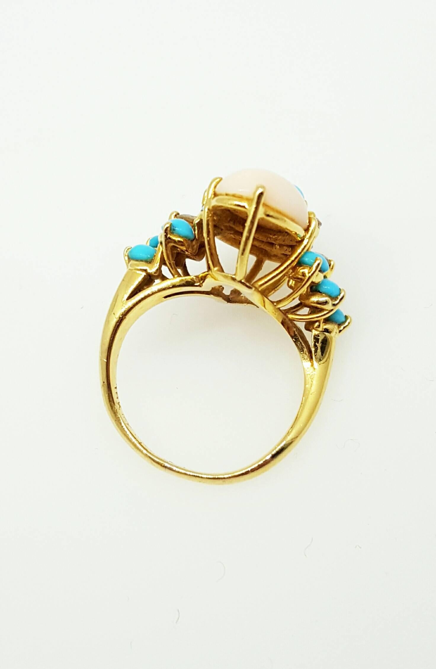 Turquoise Coral Diamond gold Ring  In Excellent Condition For Sale In Lake Forest, IL