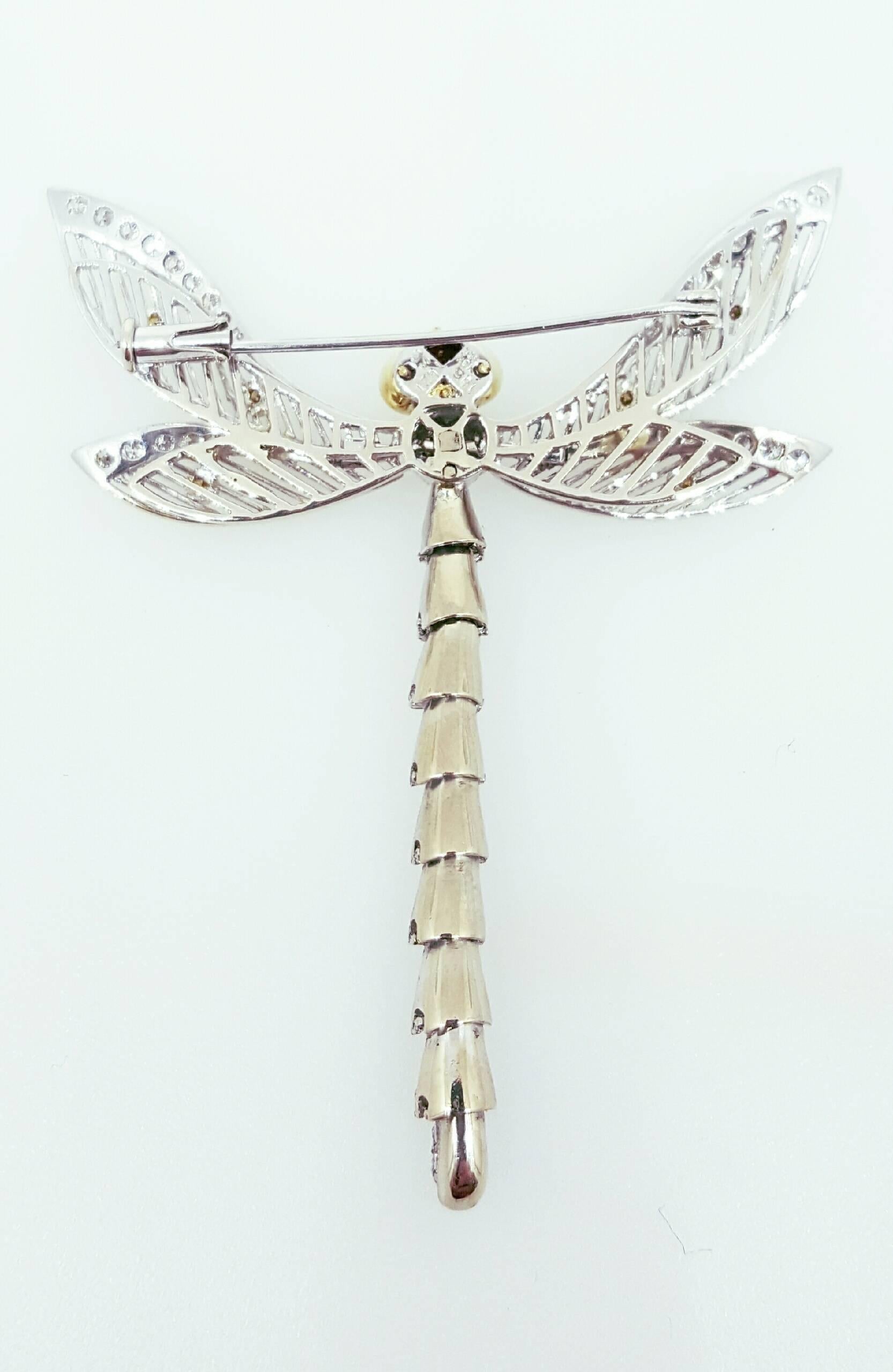 Women's or Men's Diamond Dragonfly Pin En Tremblant Tail