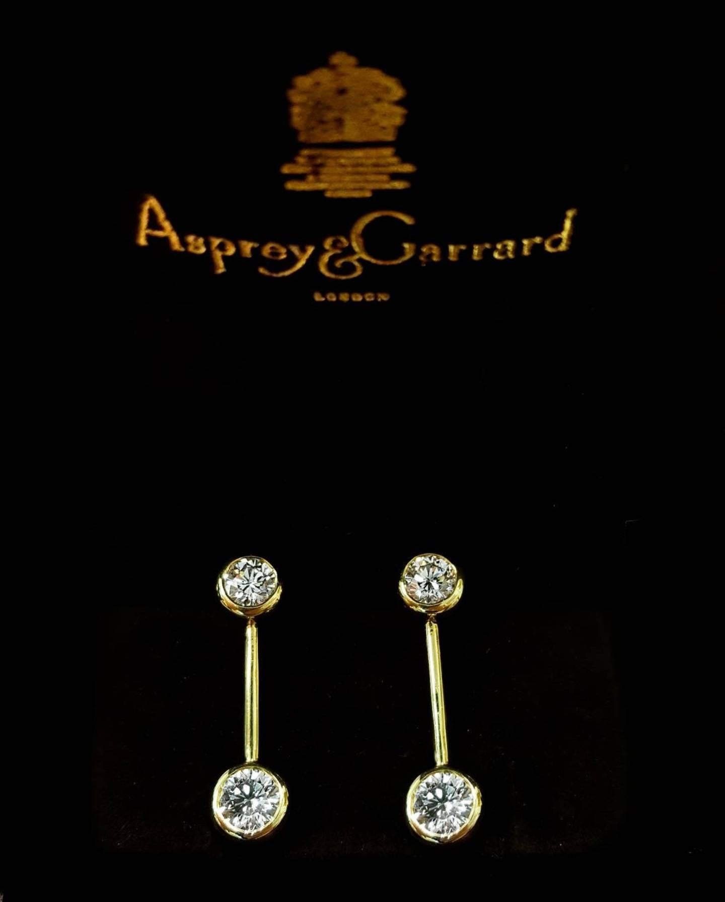 Asprey of London Diamond Necklace, Earrings and Bracelet Set 1