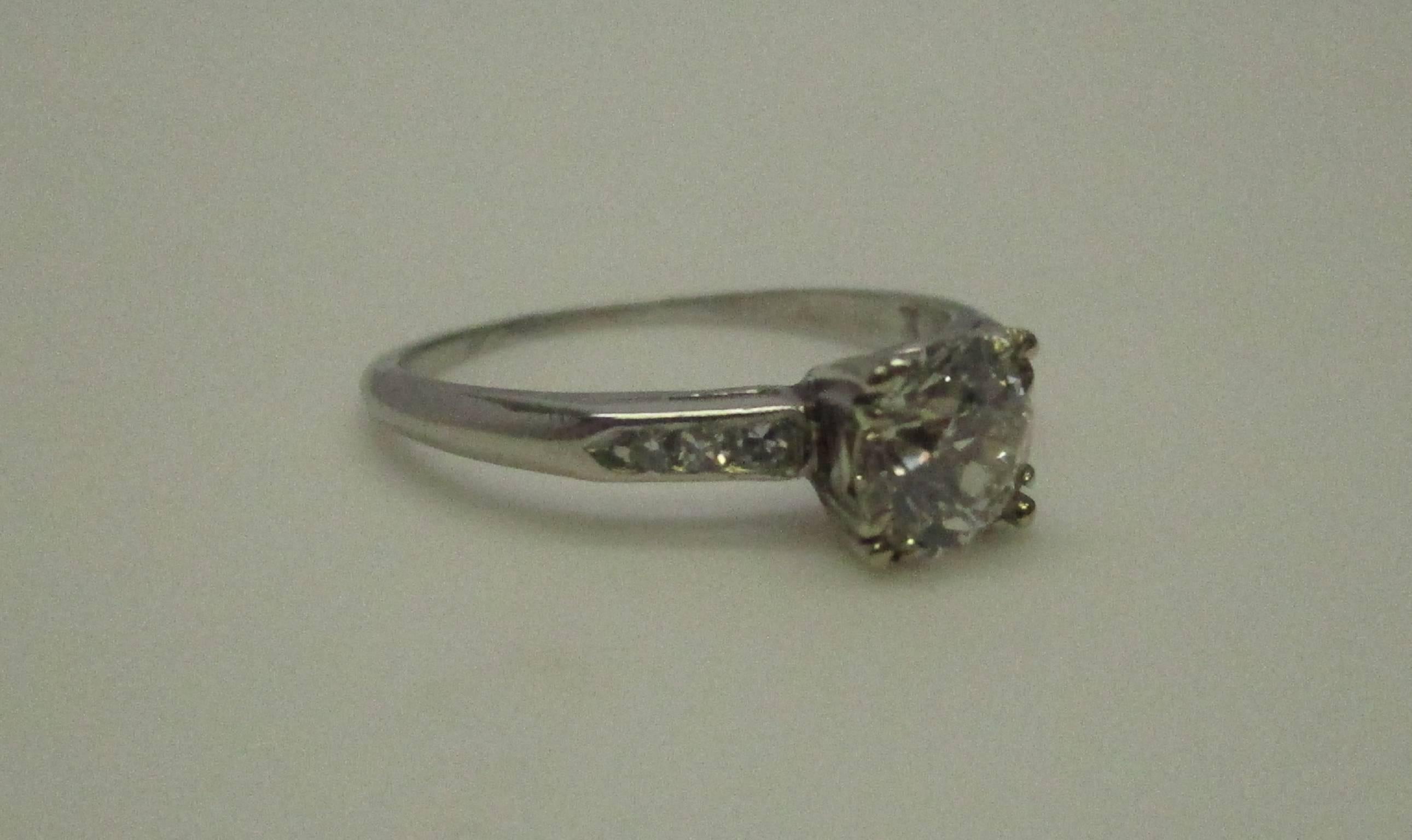 Verlobungsring aus Platin mit Diamant im Euroschliff aus der Mitte des Jahrhunderts Damen im Angebot