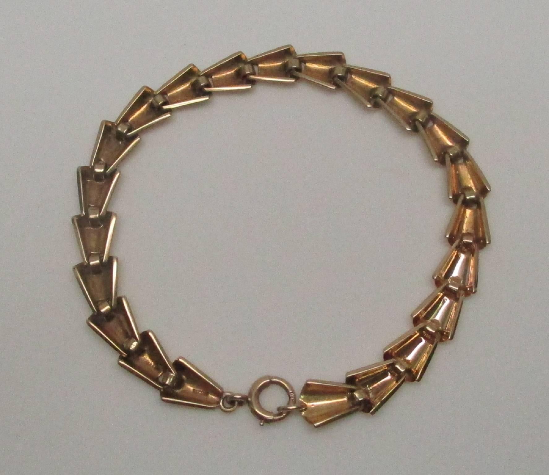 Tiffany & Co. Art Deco 14 Karat Gold Link Bracelet In Excellent Condition In Lexington, KY