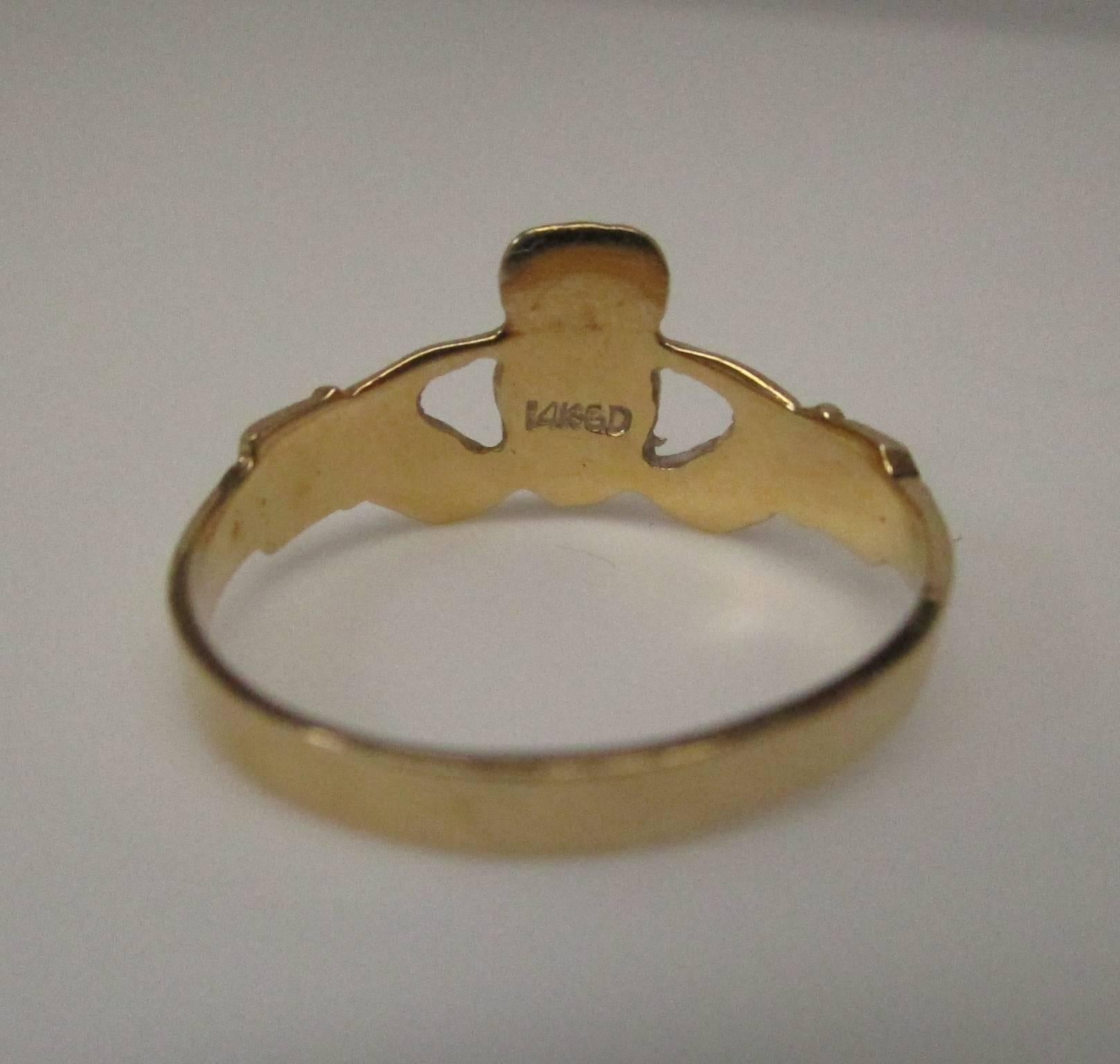 Contemporary Gold Claddagh Ring