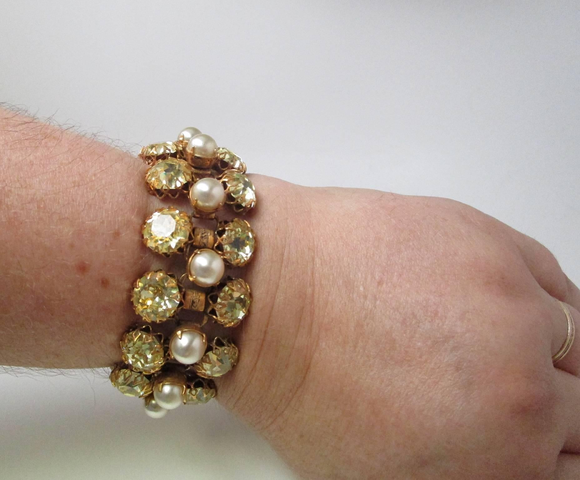 Schreiner Rhinestone Pearl Costume Bracelet In Excellent Condition In Lexington, KY