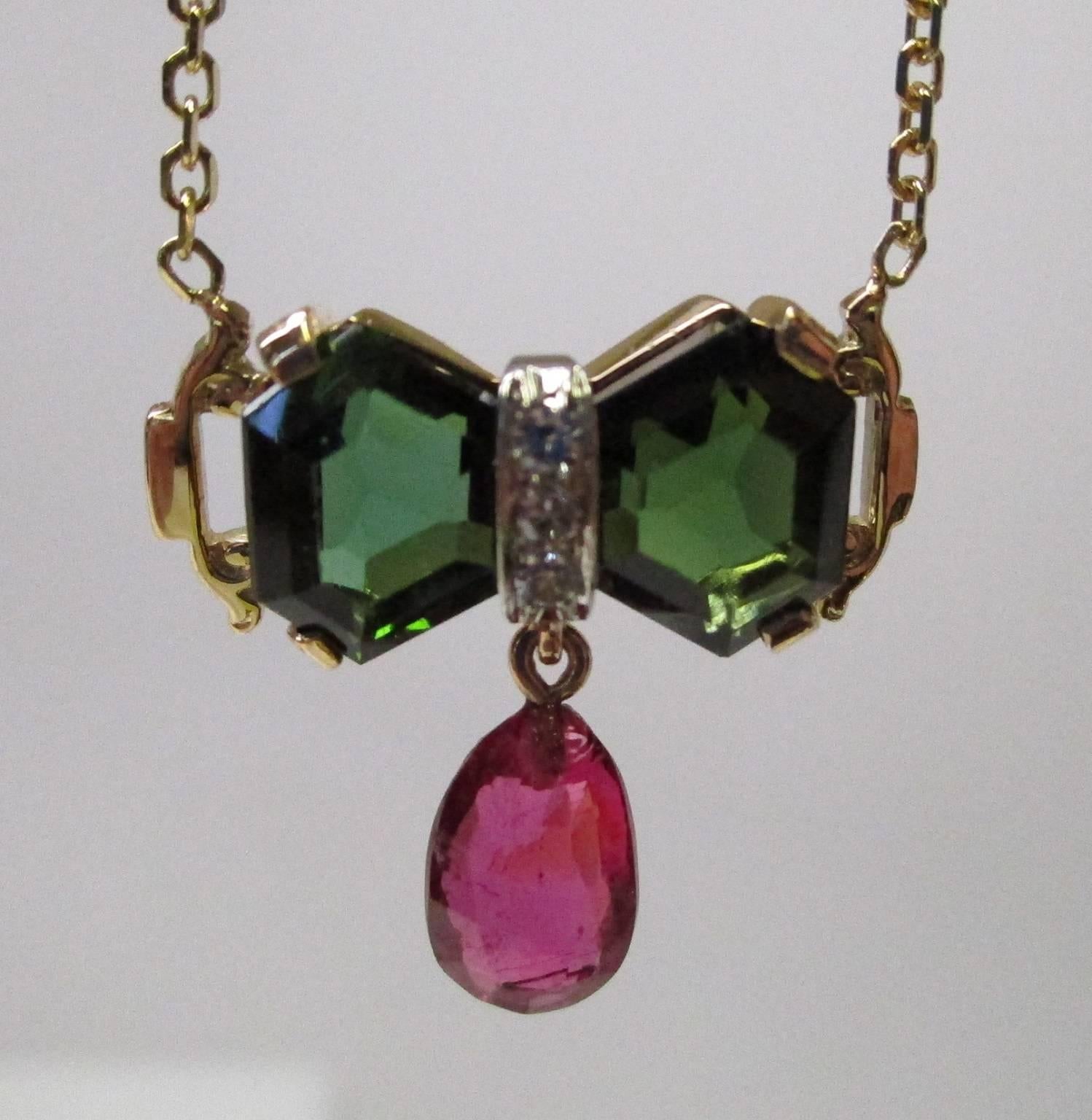 Contemporary 14 Karat Yellow Gold Green Tourmaline and Rubellite Tourmaline Diamond Necklace For Sale