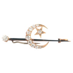 18k Yellow Gold Halley's Comet Diamond & Enamel Pin