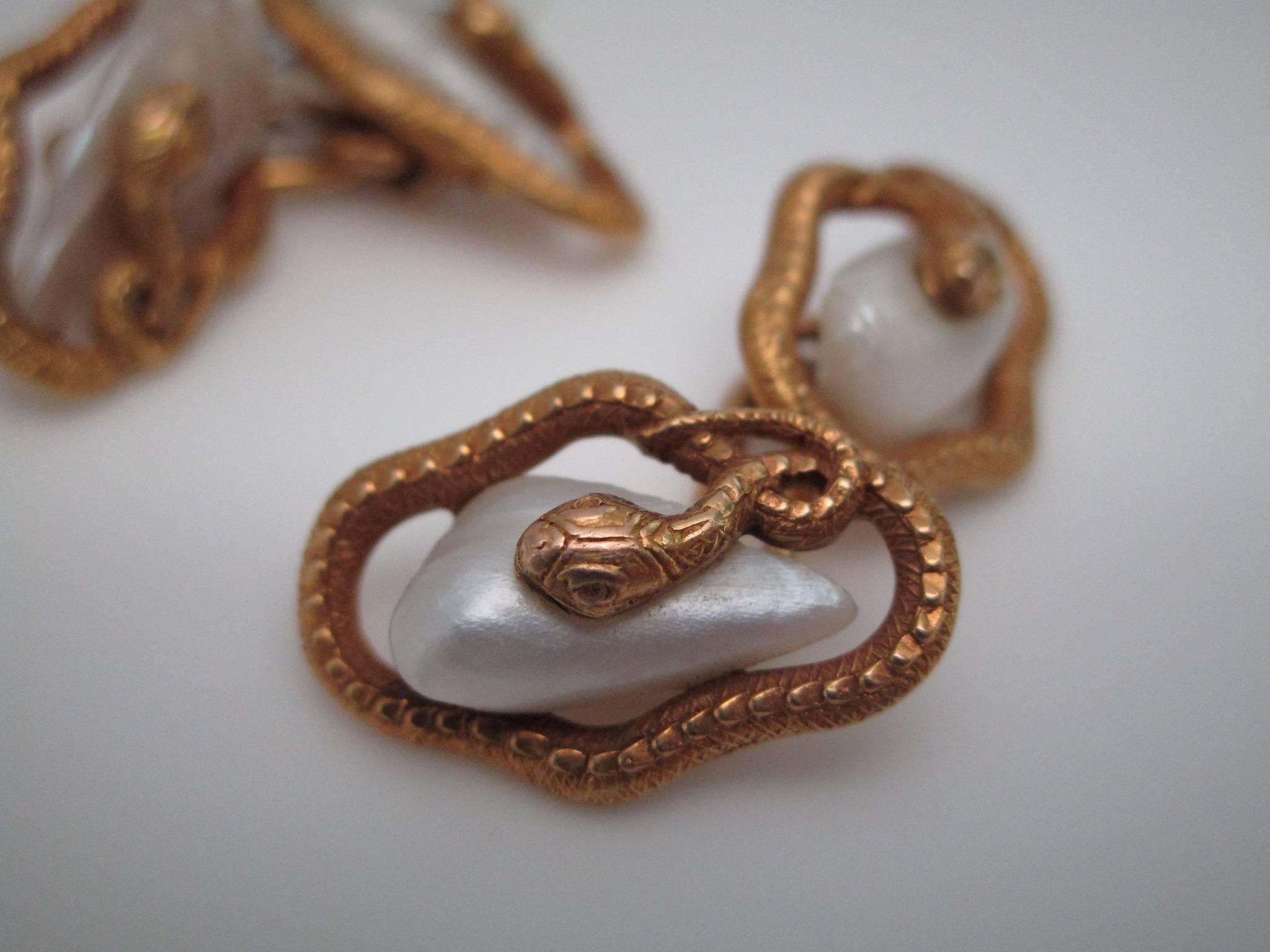 Late Victorian 14 Karat Gold Cufflinks with Victorian Snake Motif and Mississippi Delta Pearl