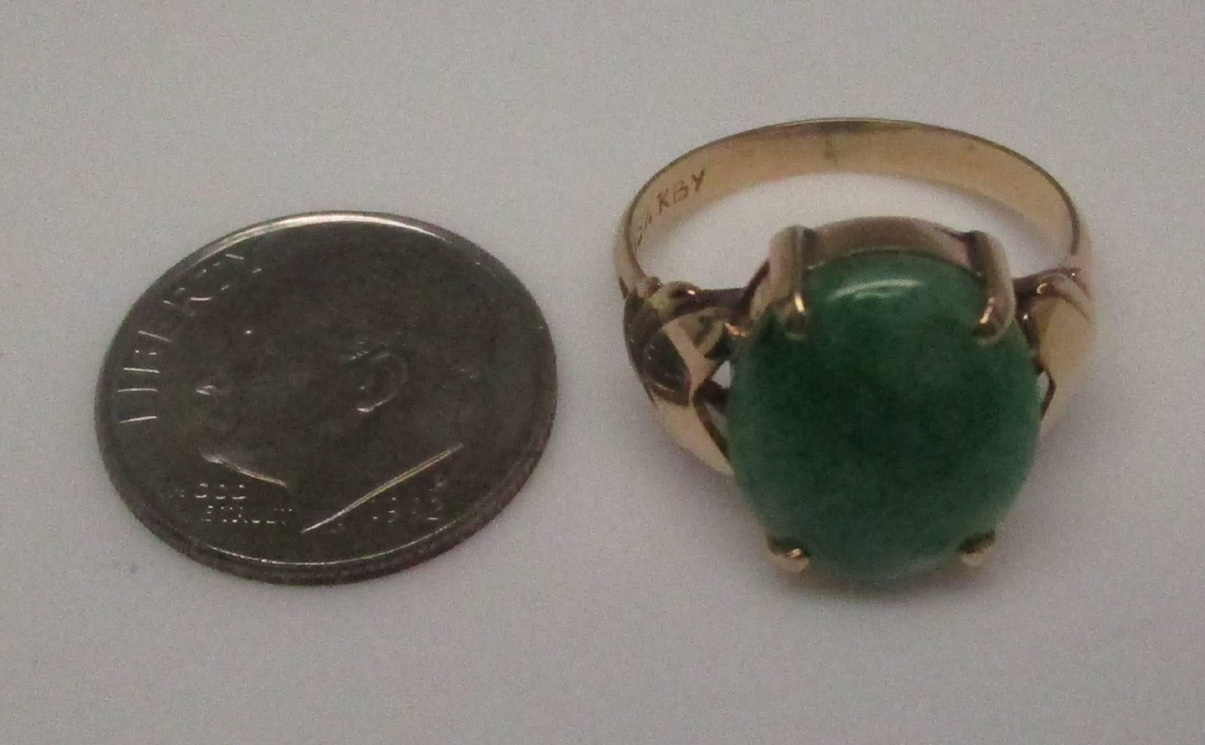 Jade Cabochon 18 Karat Ring 2