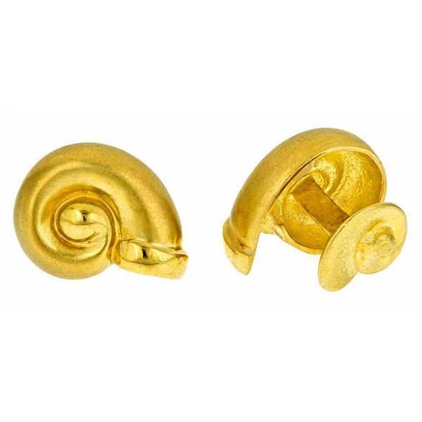 18 Karat Yellow Gold Nautilus Shell Cufflinks by John Landrum Bryant For Sale