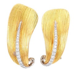 Diamond 18 Karat Yellow Gold LANGUID LEAF Earrings by John Landrum Bryant