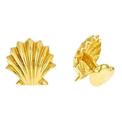 18 Karat Yellow Gold Scallop Shell Cufflinks by John Landrum Bryant