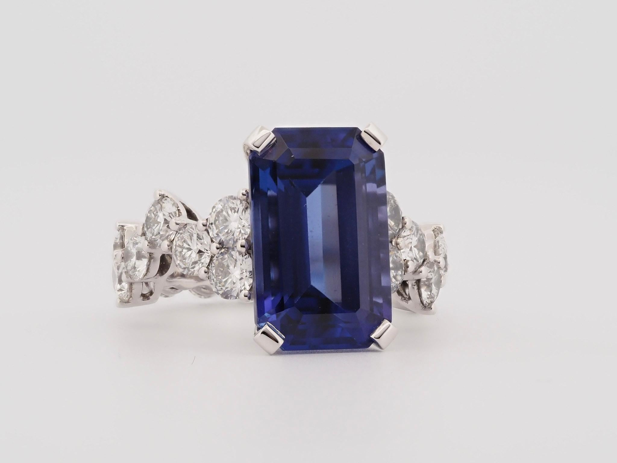 KOENIG Außergewöhnlicher 8,09 Karat Tansanit & Diamant Ring im Angebot 5