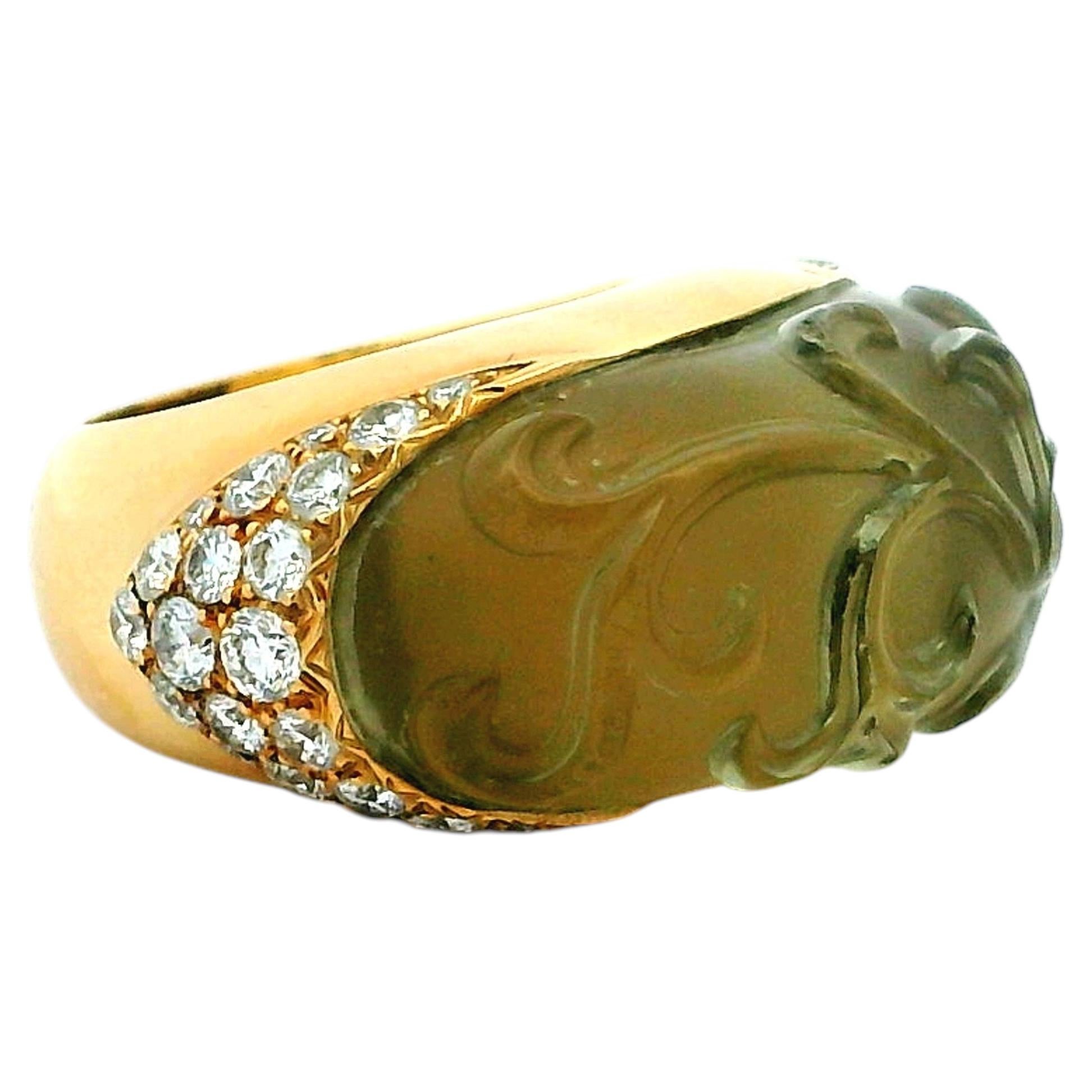 French Carved Jade Diamond 18K Gold Sculptural Cocktail Ring, Circa 1990 For Sale