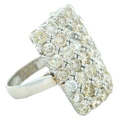 Bold Diamond Pavé Cocktail Ring in 18 Karat White Gold, 4.00 Carats