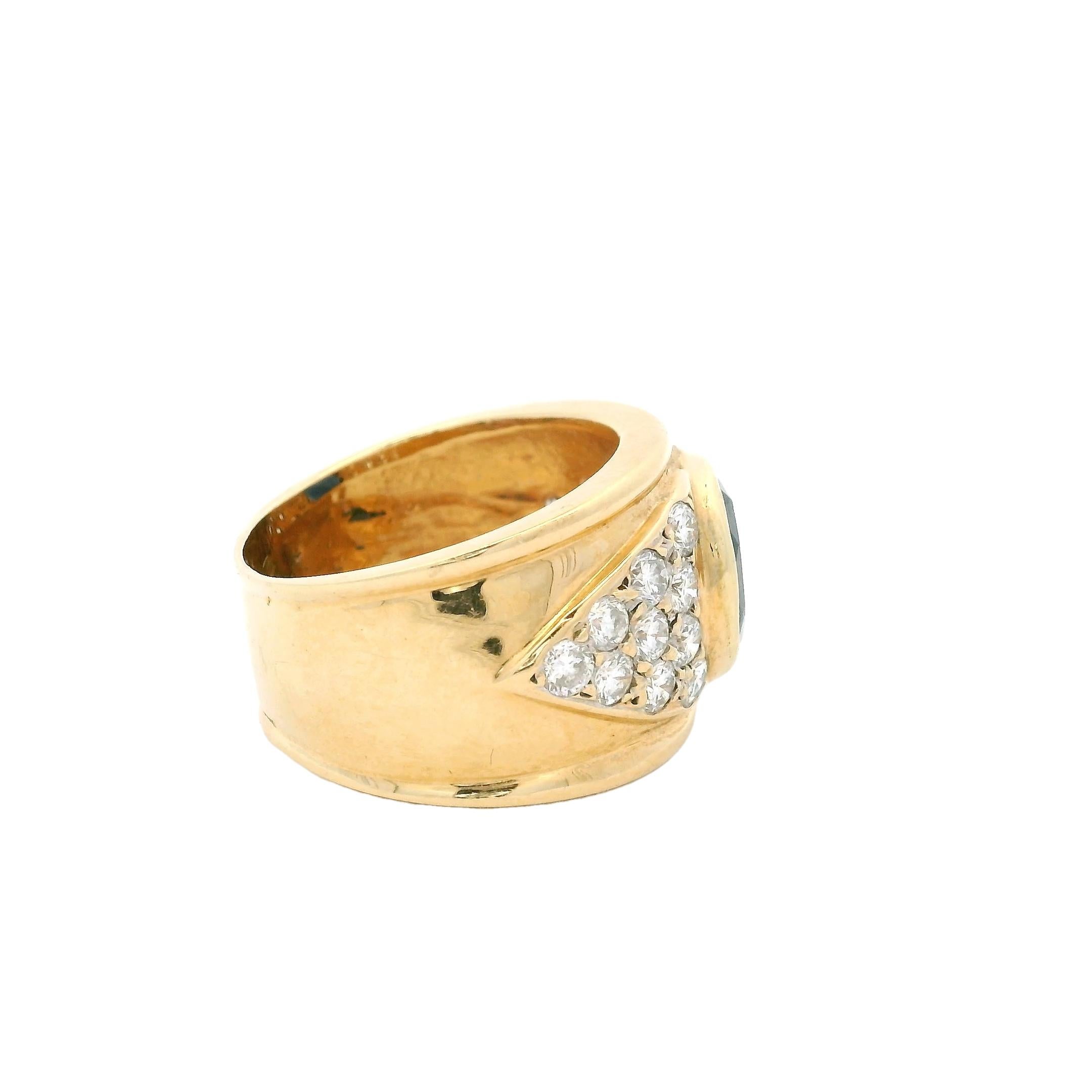 Anello a fascia larga con zaffiro e diamante degli anni '80 in oro giallo 18 carati In condizioni ottime in vendita a Miami, FL