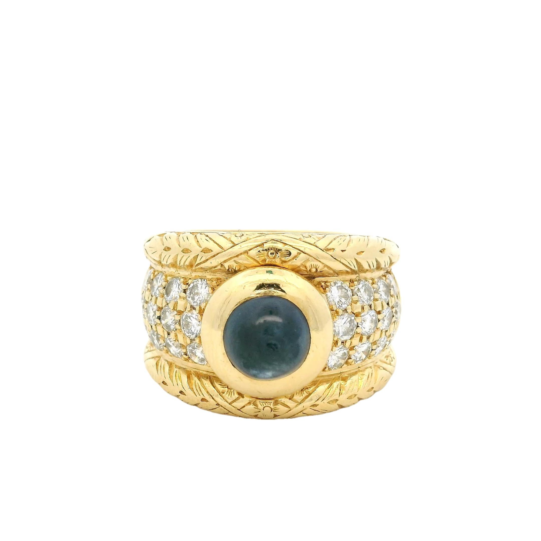 da uomo o donna Anello a fascia larga in oro giallo 18 carati con zaffiro cabochon e diamanti in vendita